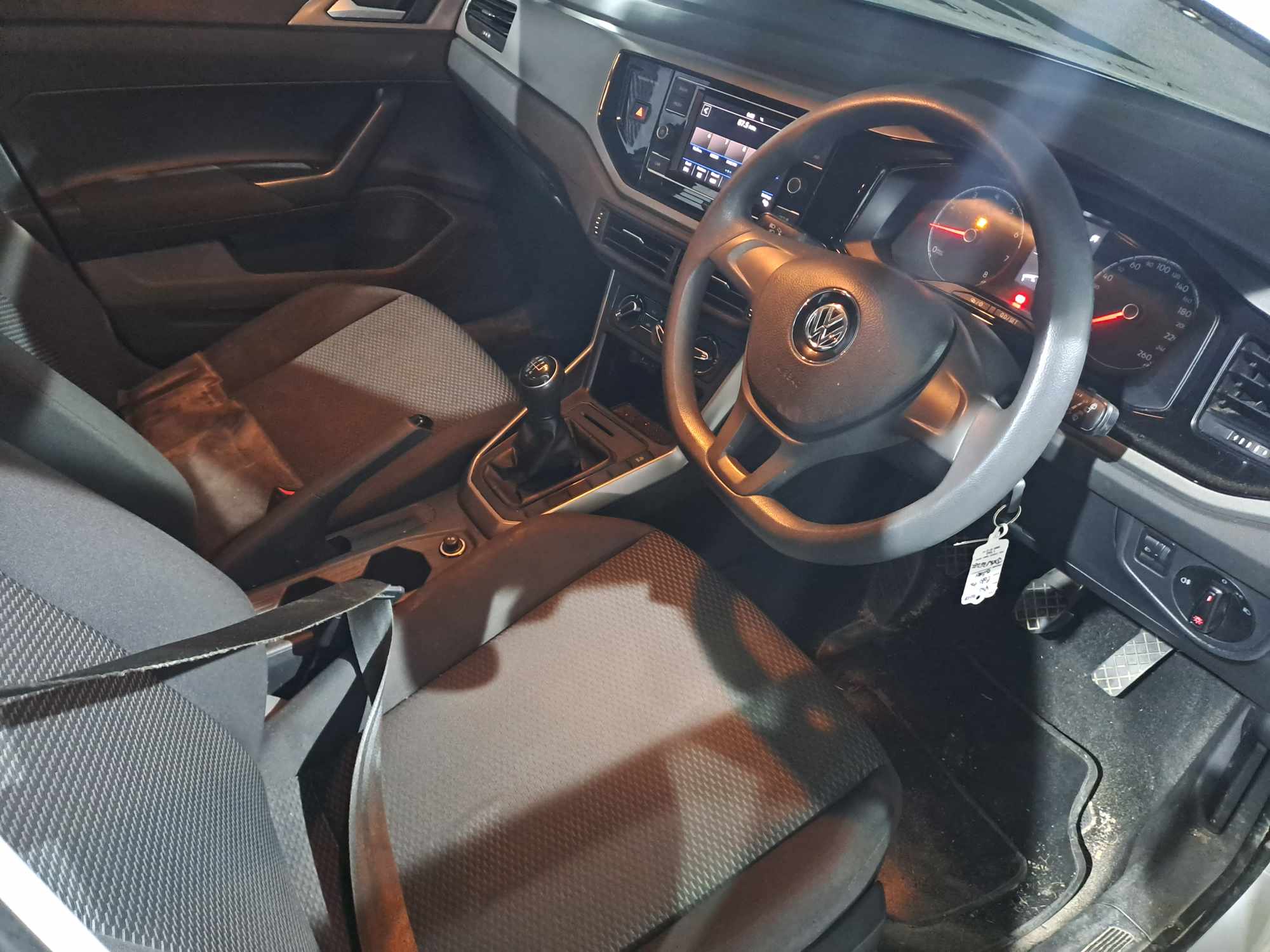 2018 VOLKSWAGEN POLO 1.0 TSi TRENDLINE thumbnail 3