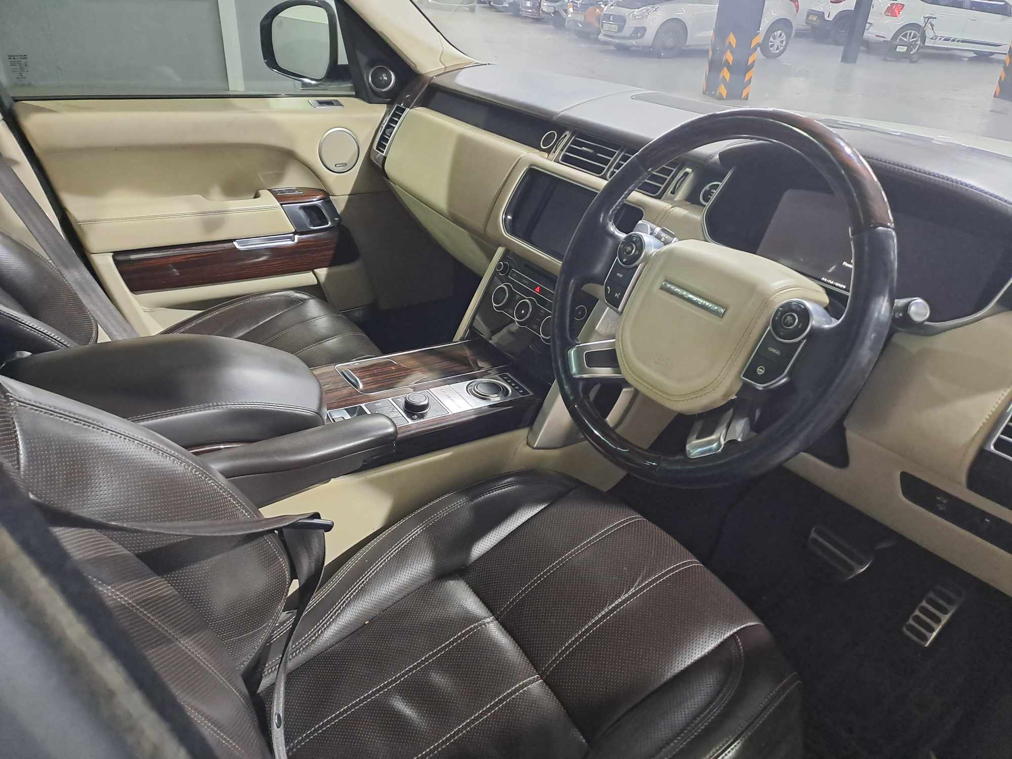 2014 LAND ROVER RANGE ROVER 4.4 SD V8 AUTOBIOGRAPHY thumbnail 3