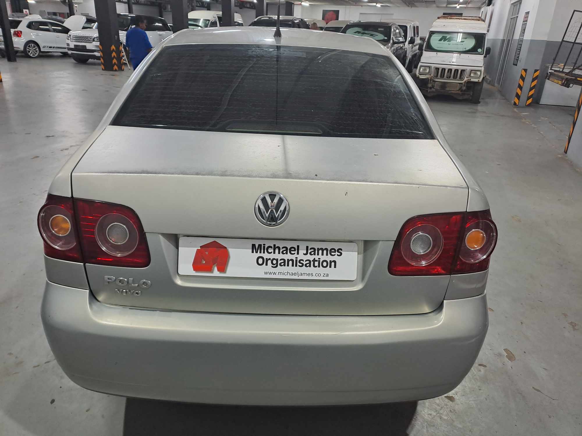 2014 VOLKSWAGEN POLO VIVO 1.4 TRENDLINE TIP thumbnail 6