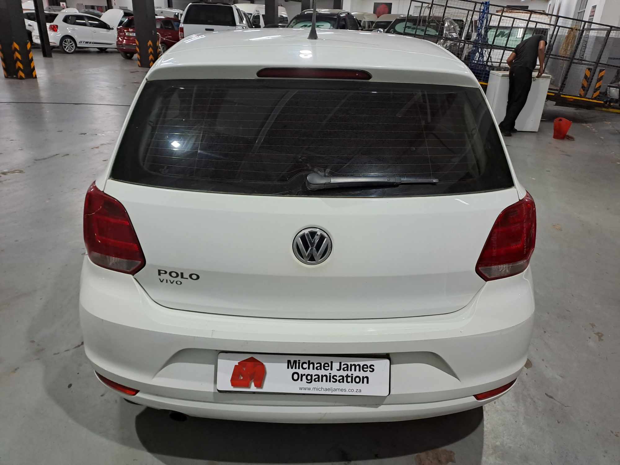 2019 VOLKSWAGEN POLO VIVO 1.4 TRENDLINE 5DR thumbnail 5