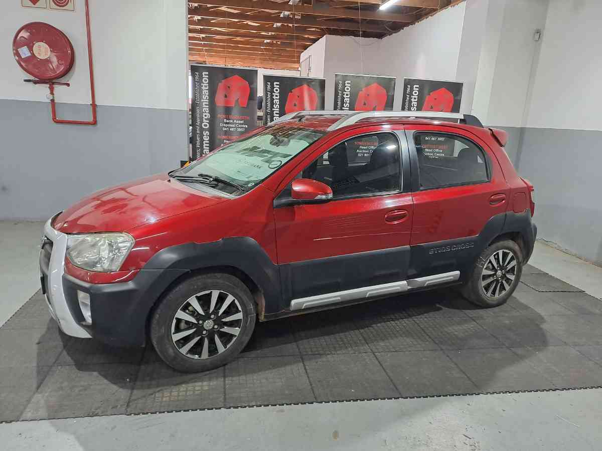 2016 TOYOTA ETIOS CROSS 1.5 Xs (5DR)