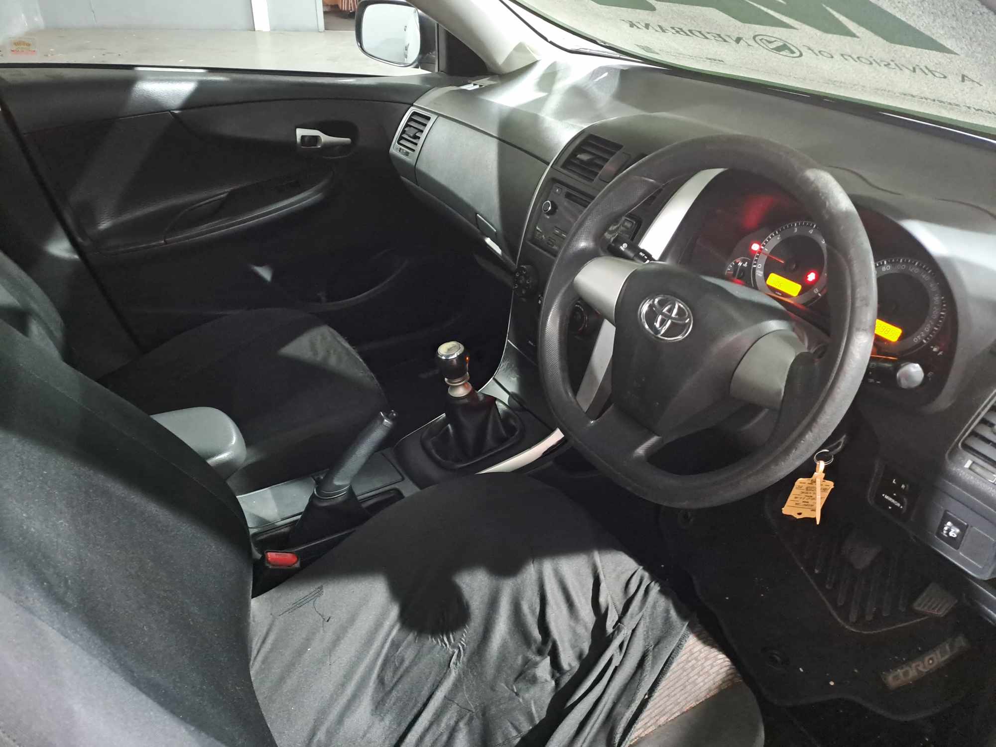 2016 TOYOTA COROLLA QUEST 1.6 thumbnail 4