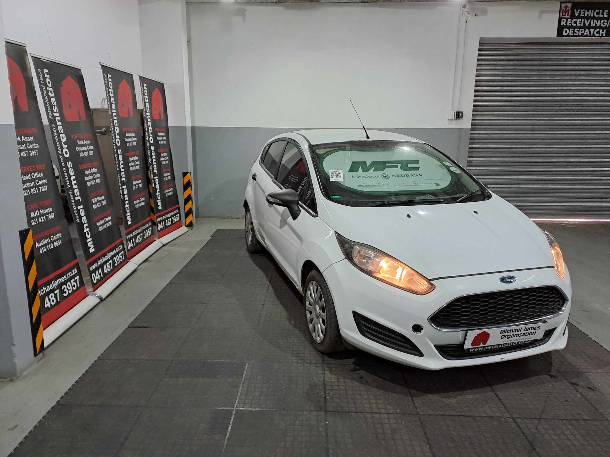 2016 FORD FIESTA 1.4 AMBIENTE 5 Dr thumbnail 4