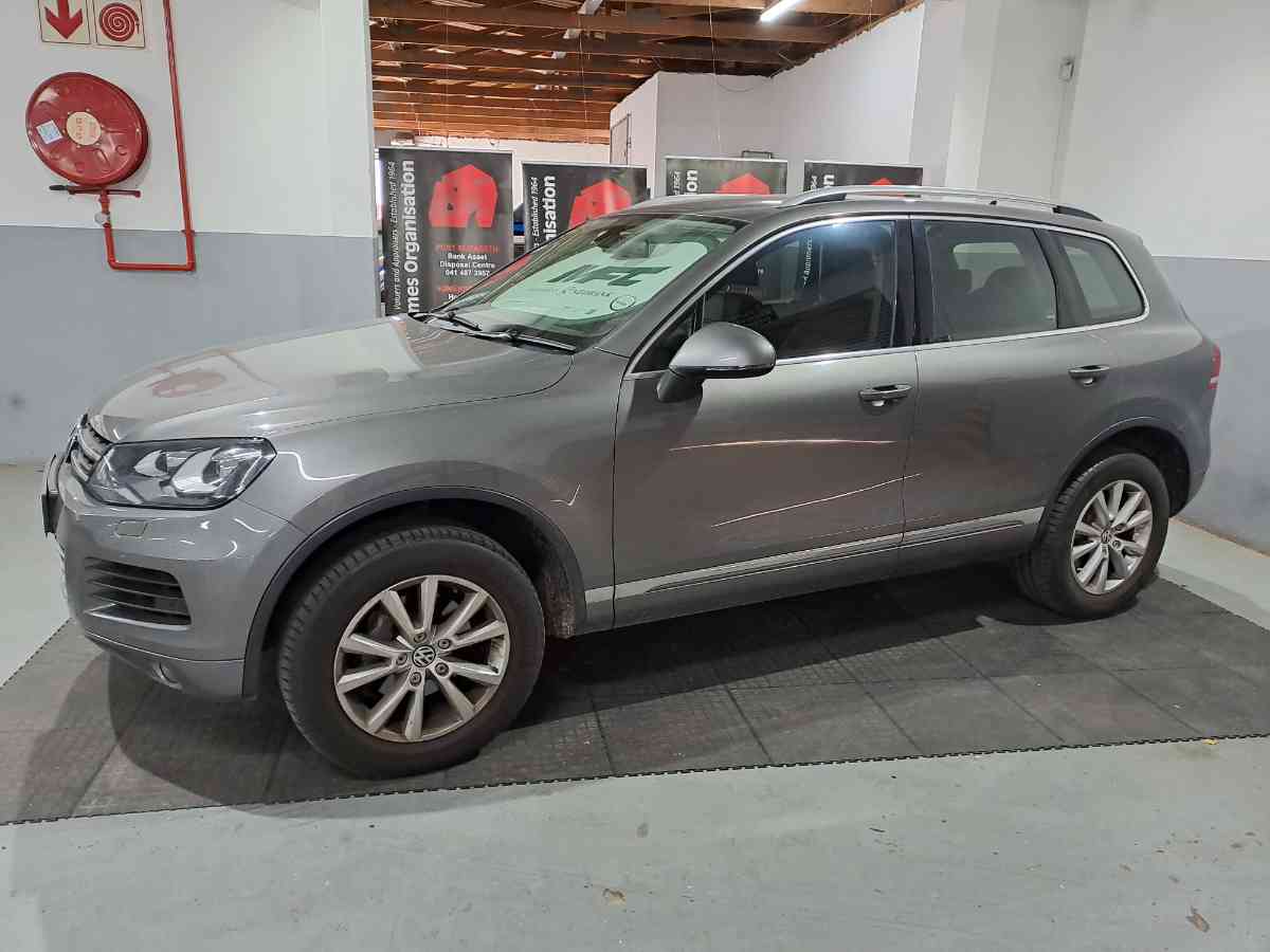 2012 VOLKSWAGEN TOUAREG 3.0 V6 TDI TIP BLU MOT 180kw