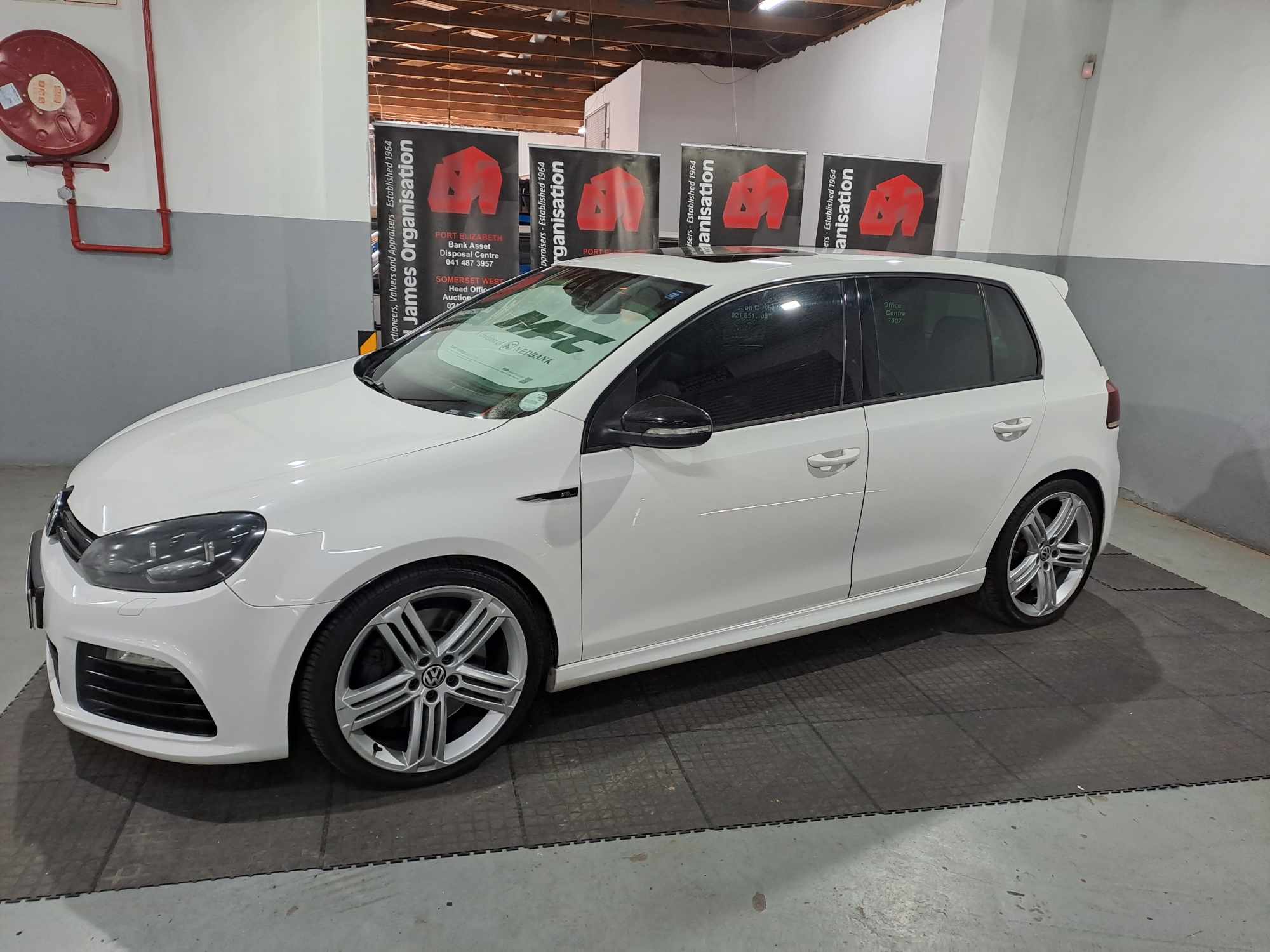 2011 VOLKSWAGEN GOLF VI 2.0 TSI R DSG thumbnail 6