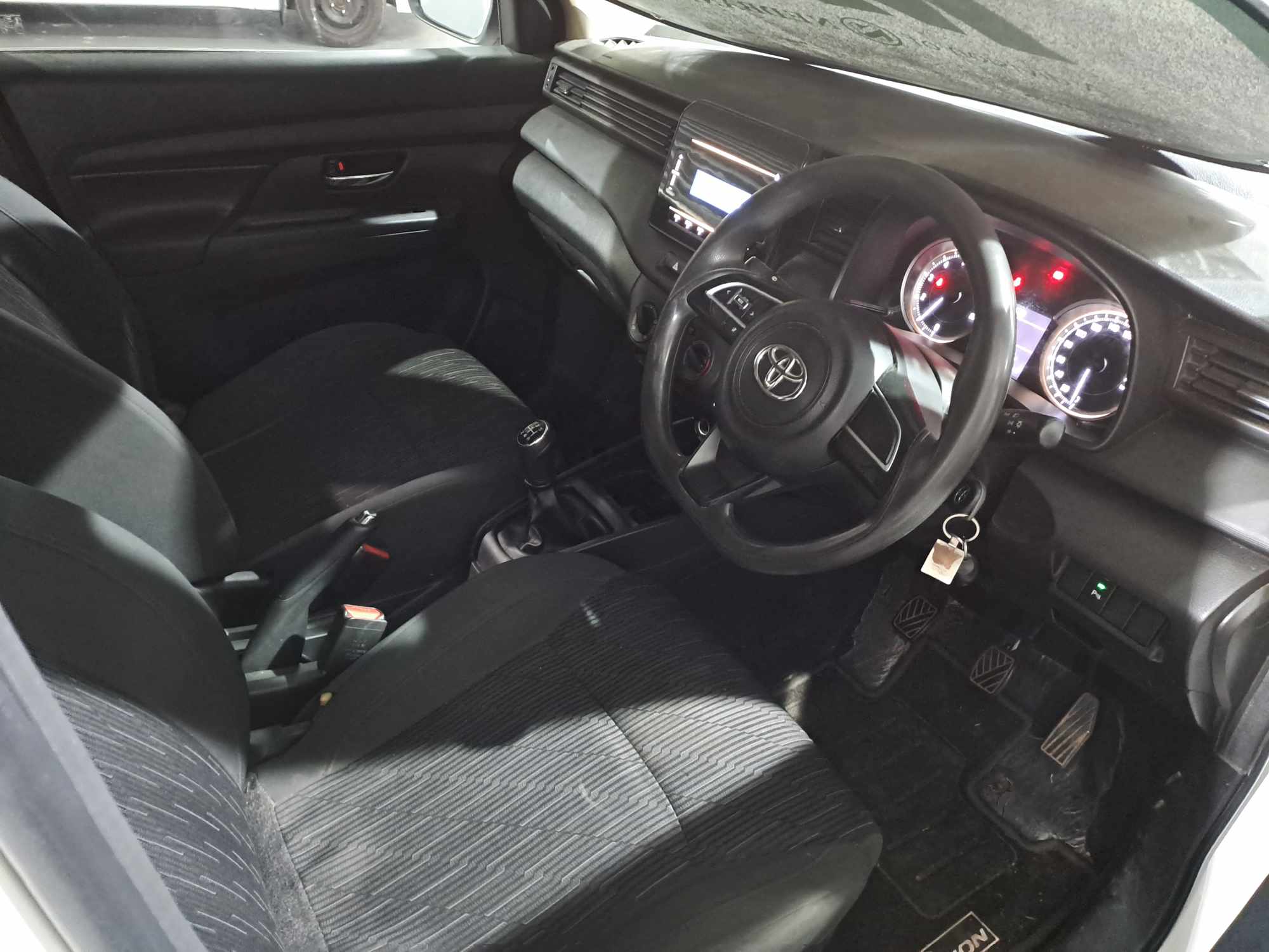 2021 TOYOTA RUMION 1.5 SX thumbnail 3