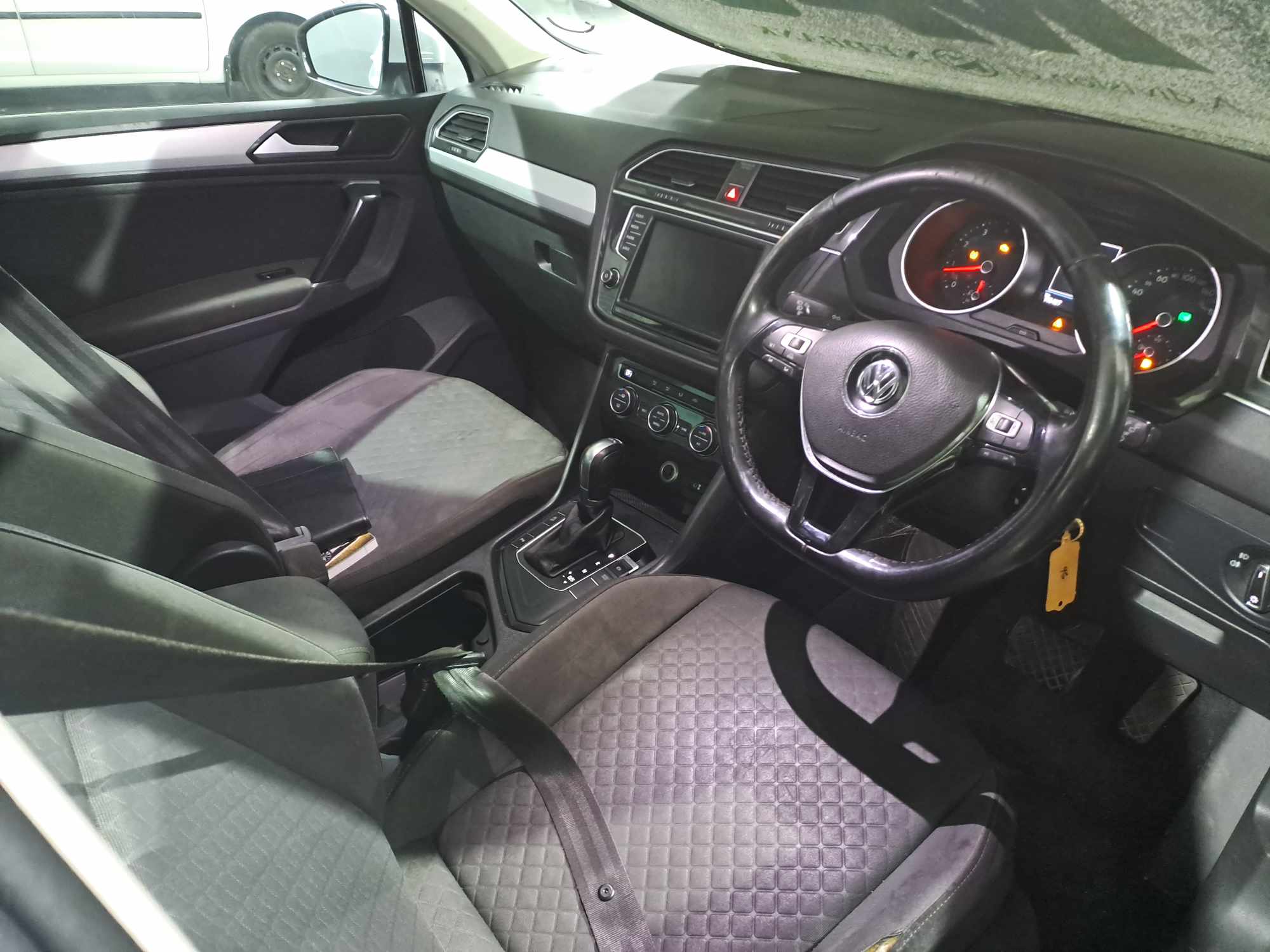 2017 VOLKSWAGEN TIGUAN 1.4 TSI COMFORTLINE DSG (110KW) thumbnail 4