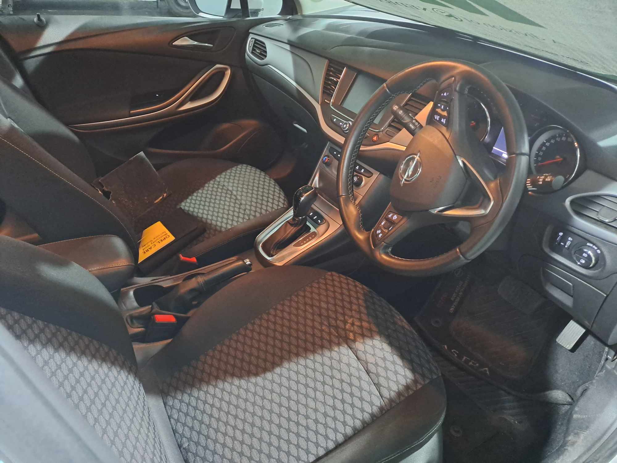 2018 OPEL ASTRA 1.4T ENJOY A/T (5DR) thumbnail 4