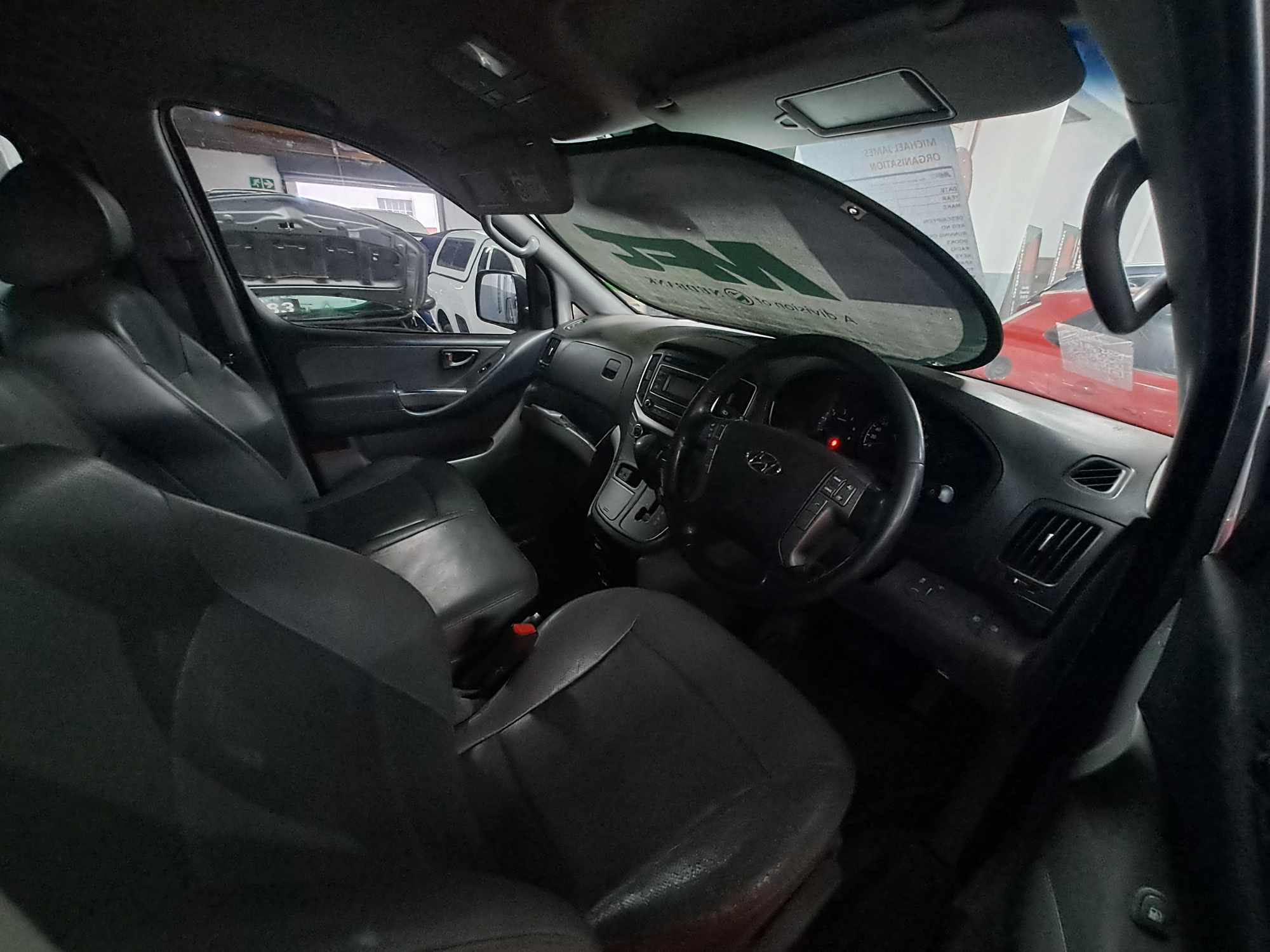 2017 HYUNDAI H-1 2.5 CRDI A/T/ 2.5 ELITE A/T thumbnail 2