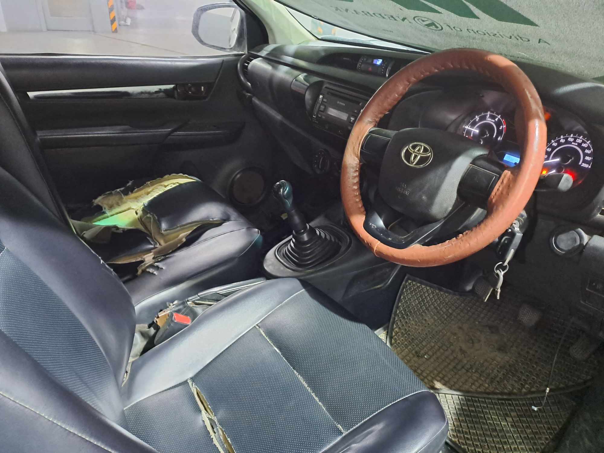 2018 TOYOTA HILUX 2.4 GD P/U S/C thumbnail 3