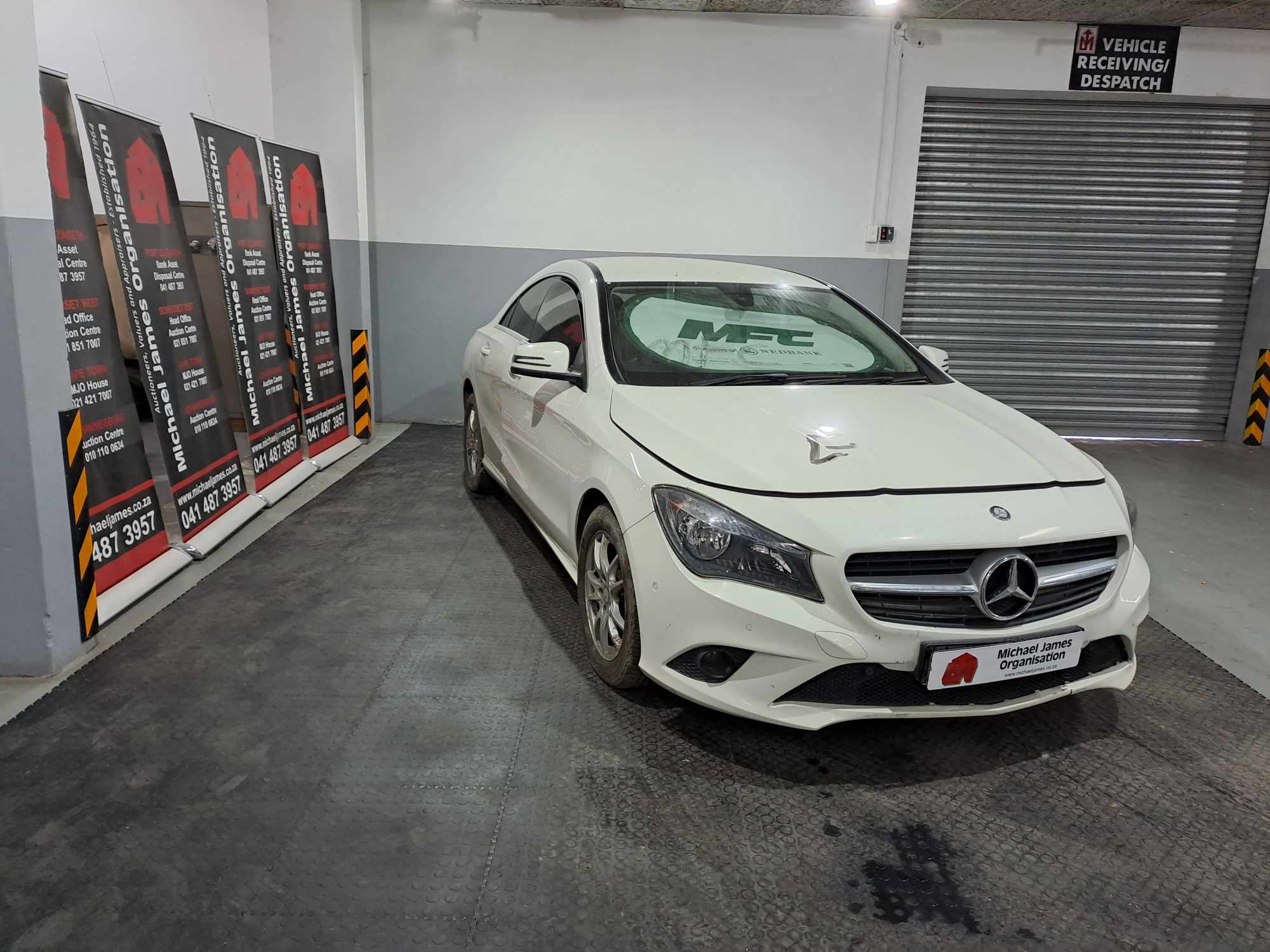 2015 MERCEDES-BENZ CLA 200 A/T thumbnail 4