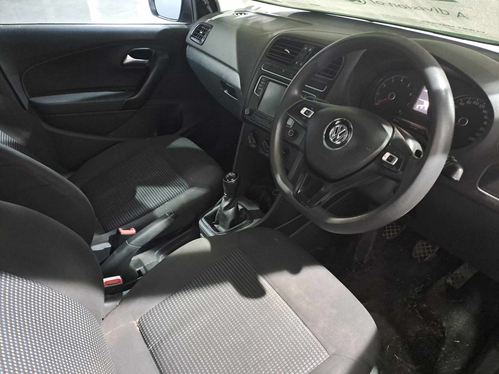 2019 VOLKSWAGEN POLO VIVO 1.4 COMFORTLINE (5DR) thumbnail 3