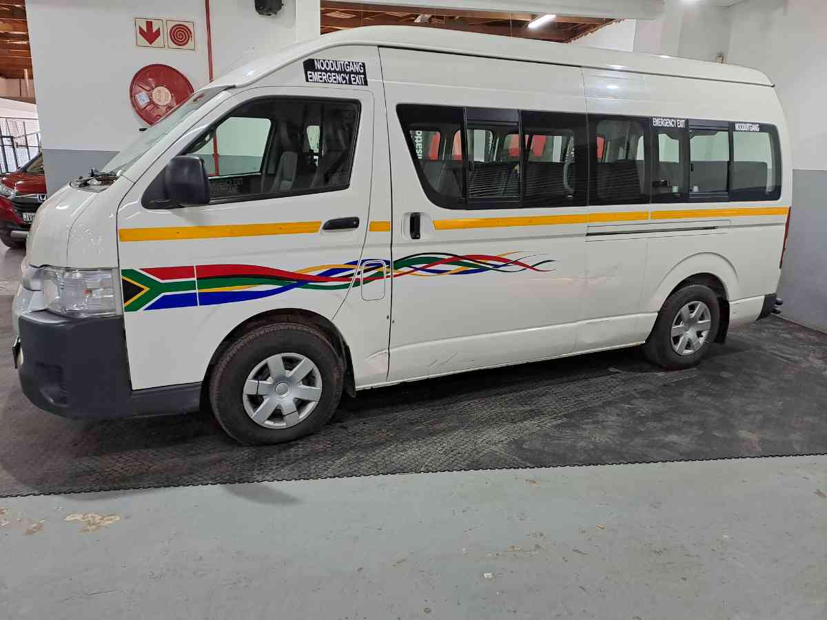 2020 TOYOTA QUANTUM HIACE 2.7 SESFIKLIE