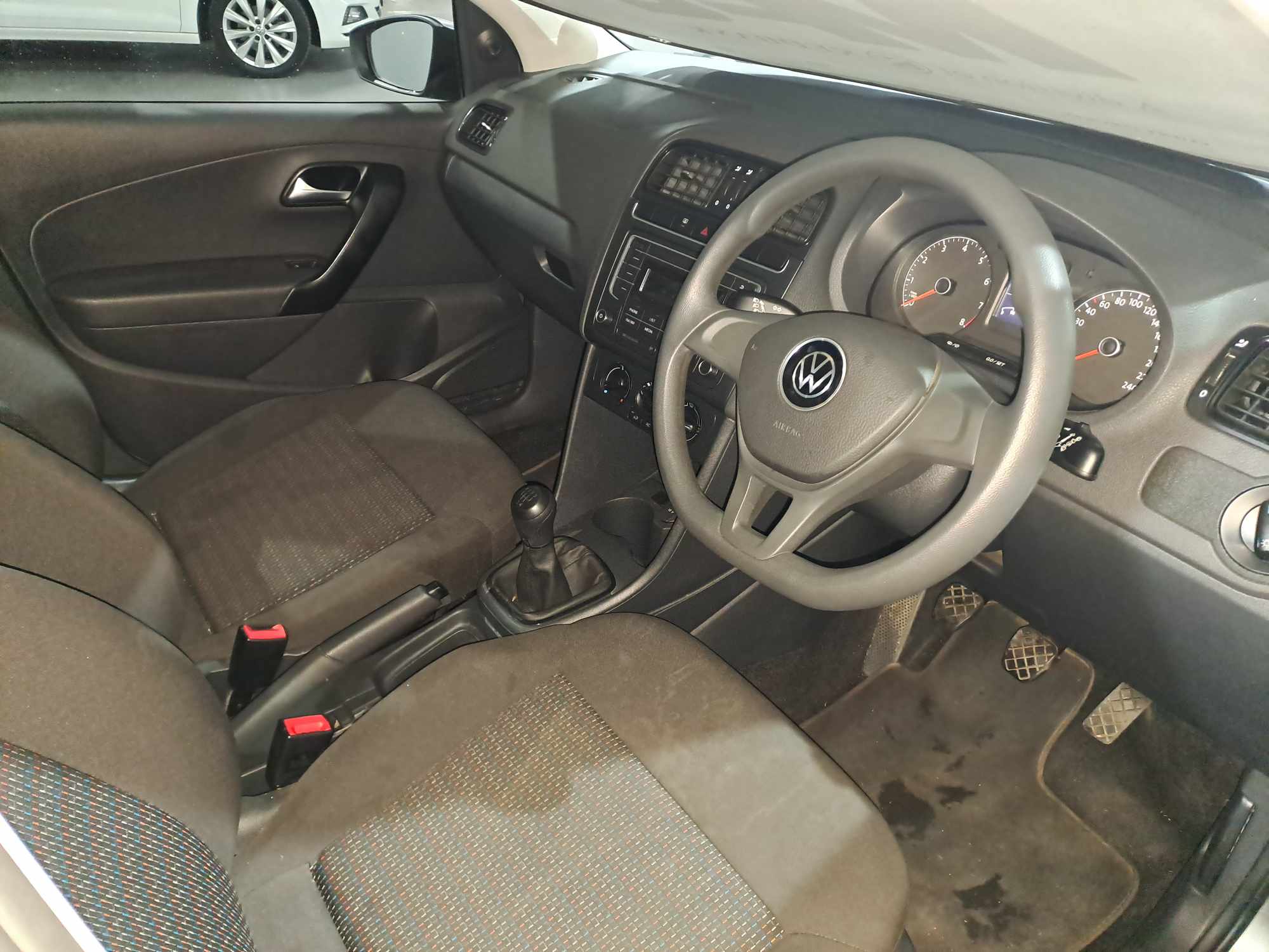 2022 VOLKSWAGEN POLO VIVO 1.4 TRENDLINE (5DR) thumbnail 3