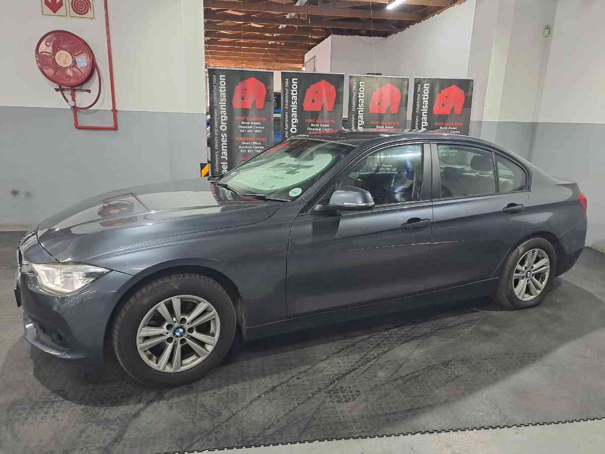 2017 BMW 320i A/T (F30)