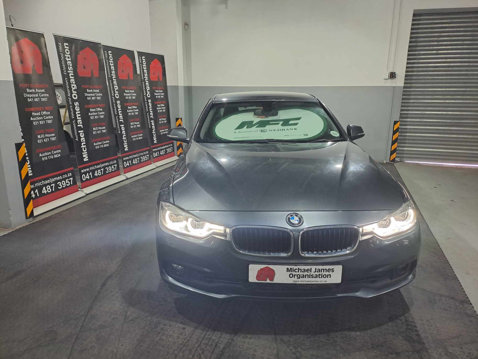 2017 BMW 320i A/T (F30) thumbnail 7