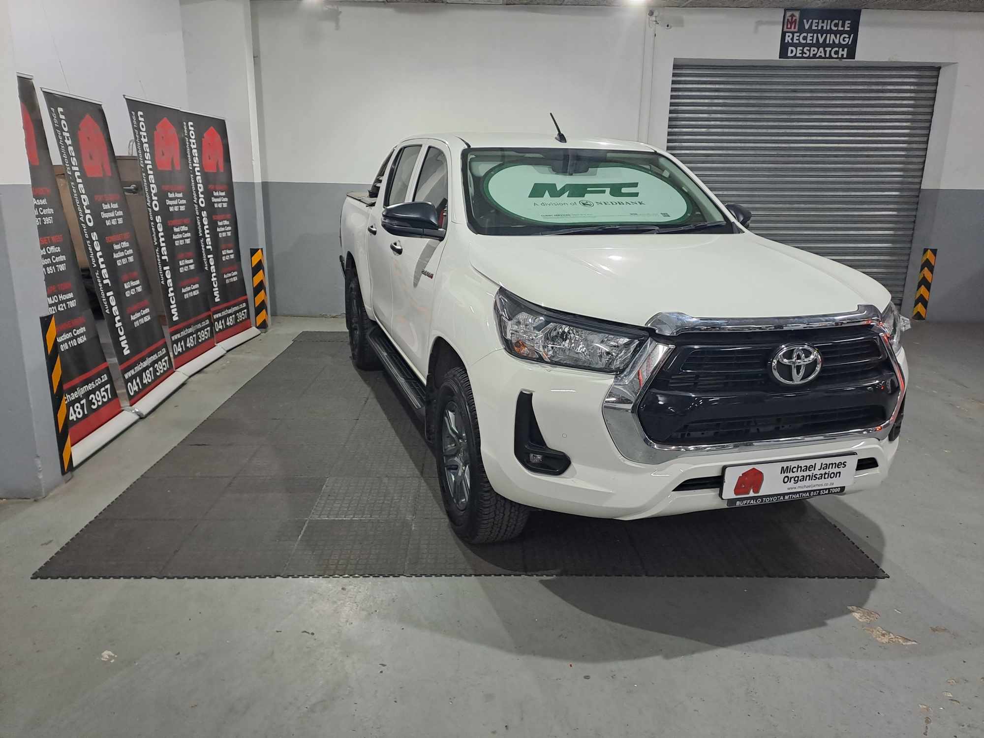 2021 TOYOTA HILUX 2.4 GD-6 RAIDER 4X4 A/T P/U D/C thumbnail 7