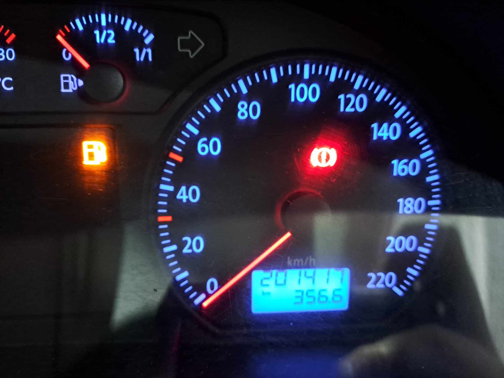 2011 VOLKSWAGEN POLO VIVO 1.4 TRENDLINE 5DR thumbnail 2