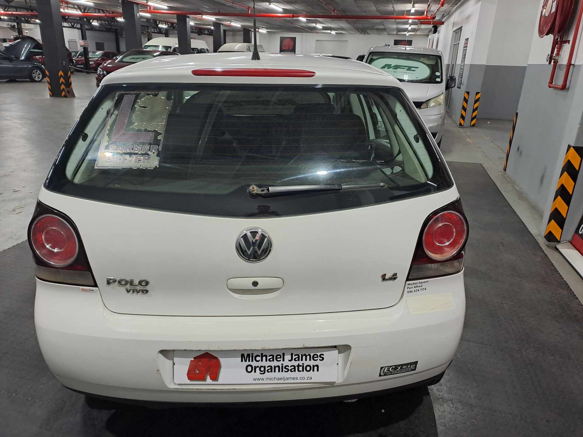 2011 VOLKSWAGEN POLO VIVO 1.4 TRENDLINE 5DR thumbnail 6