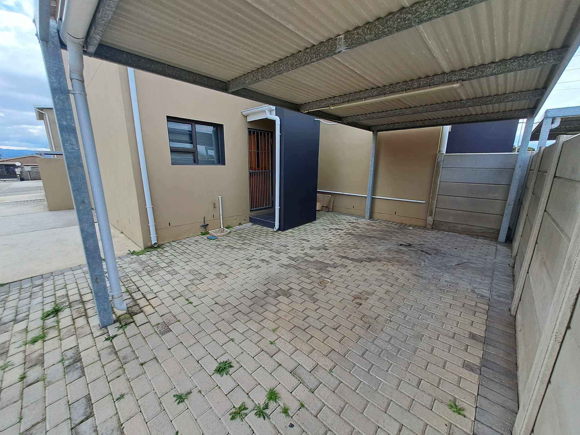 2 Bedroom Duplex - Erf 11650 -Thenant Ridge - Despatch thumbnail 2