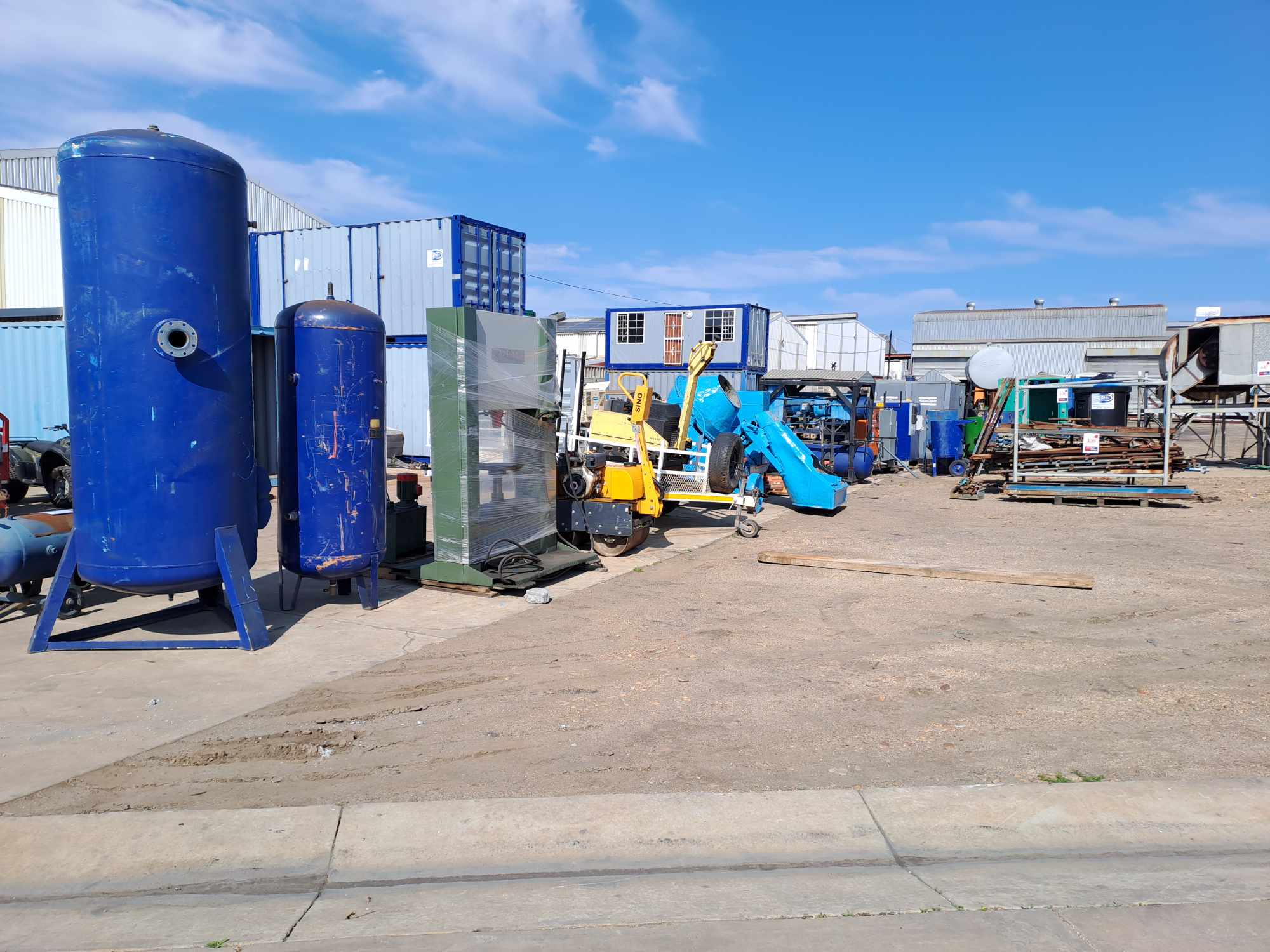 TLB, Bowsers, Trailers, Compressors, Scaffolding, Tools, and Office Furniture thumbnail 68
