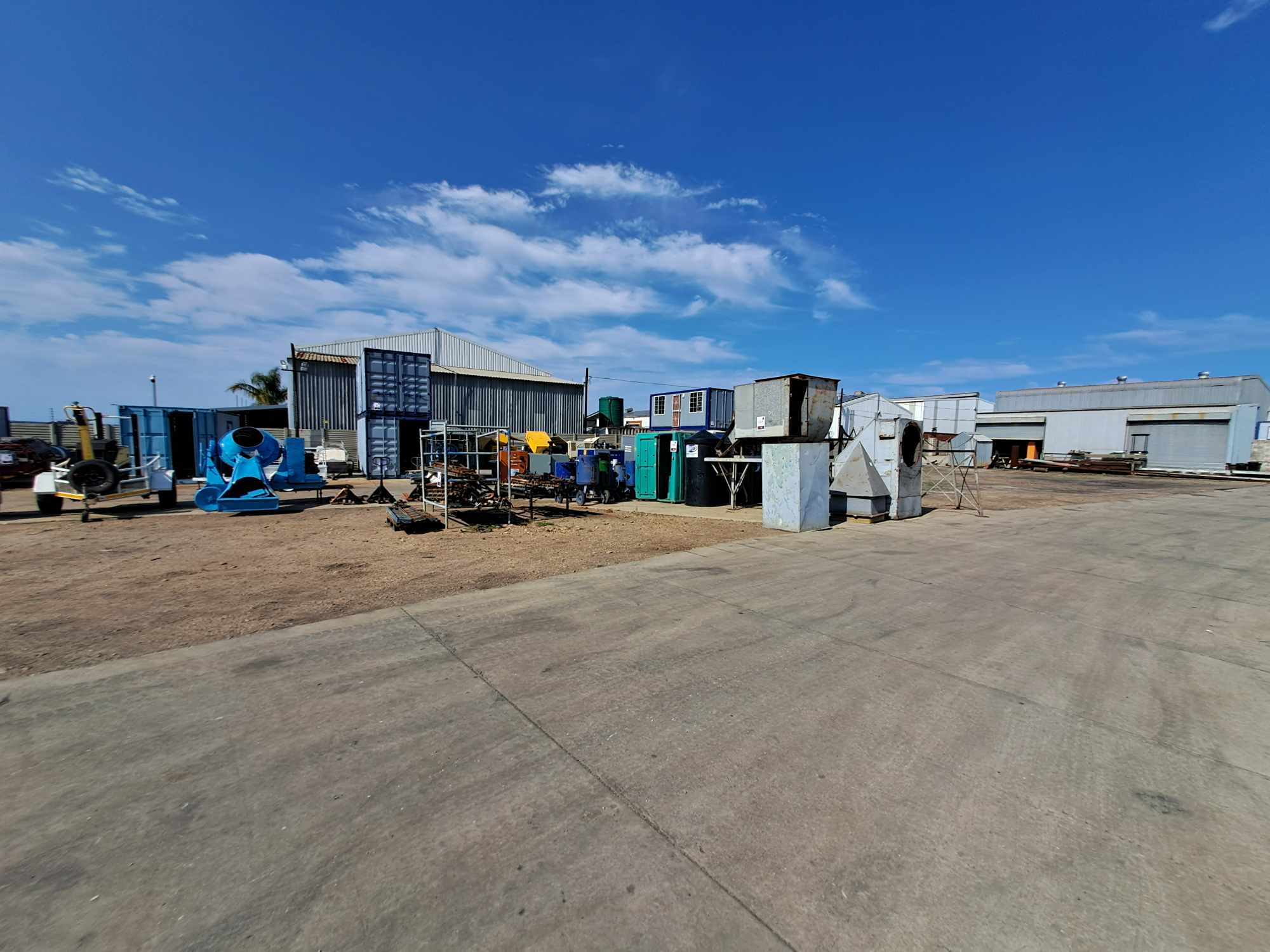TLB, Bowsers, Trailers, Compressors, Scaffolding, Tools, and Office Furniture thumbnail 90
