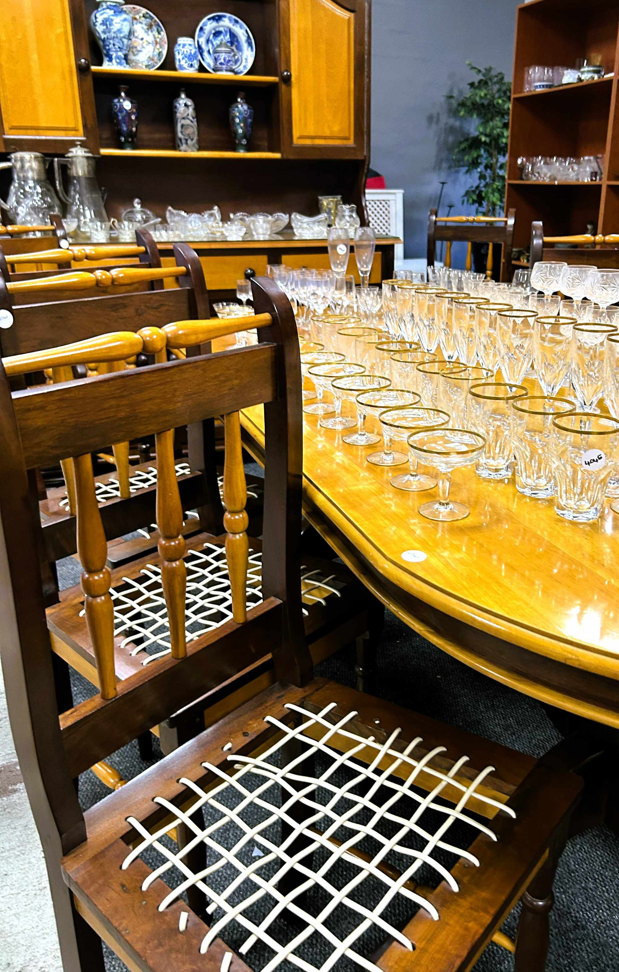 Beautiful Household Furniture thumbnail 11