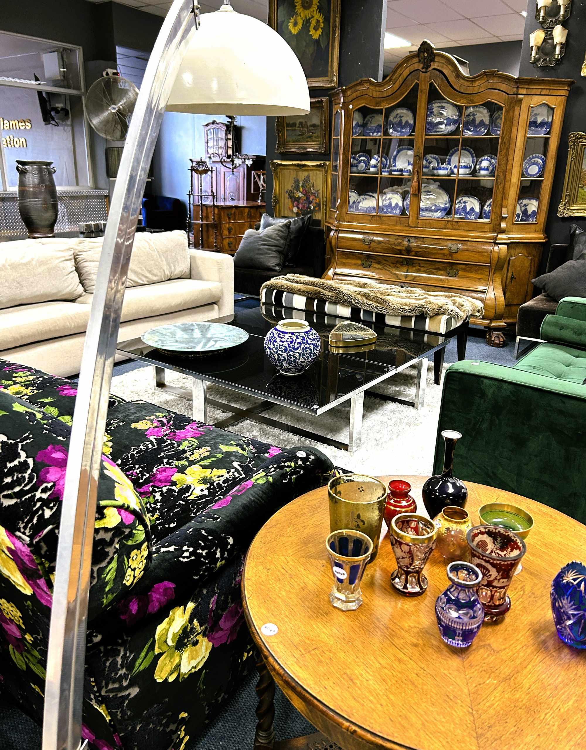 Beautiful Household Furniture thumbnail 12