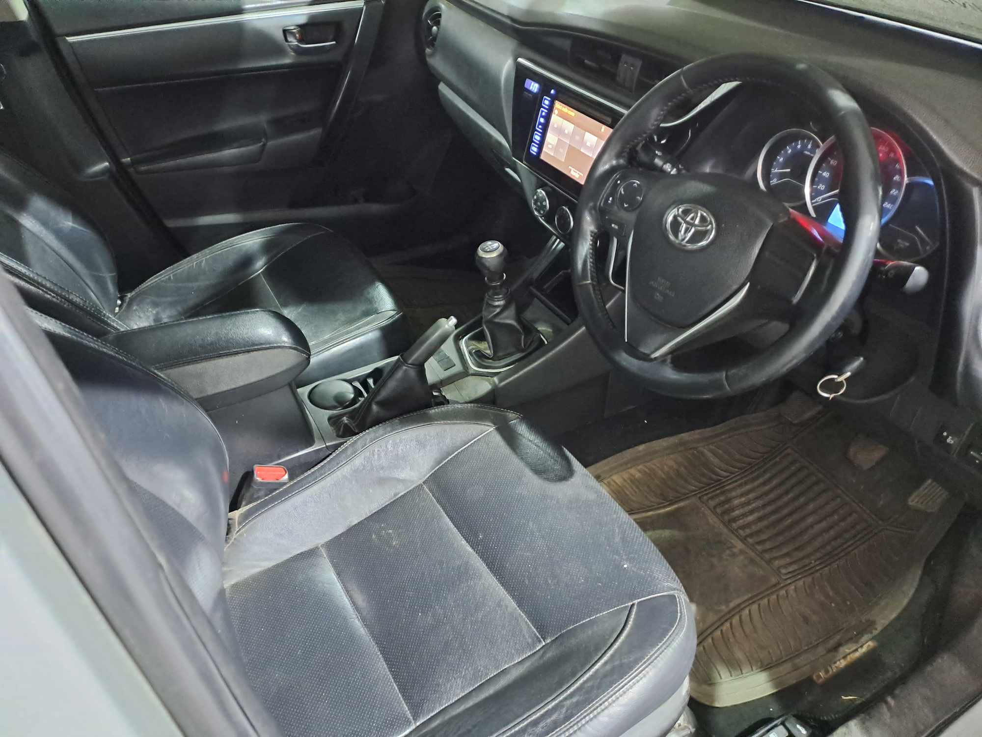 2017 TOYOTA COROLLA 1.4D PRESTIGE thumbnail 3