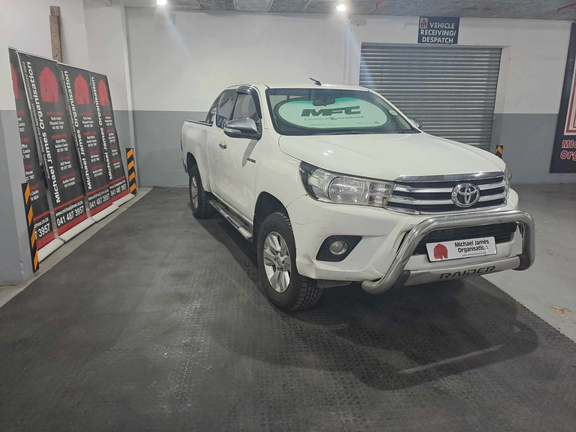 2016 TOYOTA HILUX 2.8 GD-6 RAIDER 4X4 P/U E/CAB thumbnail 4