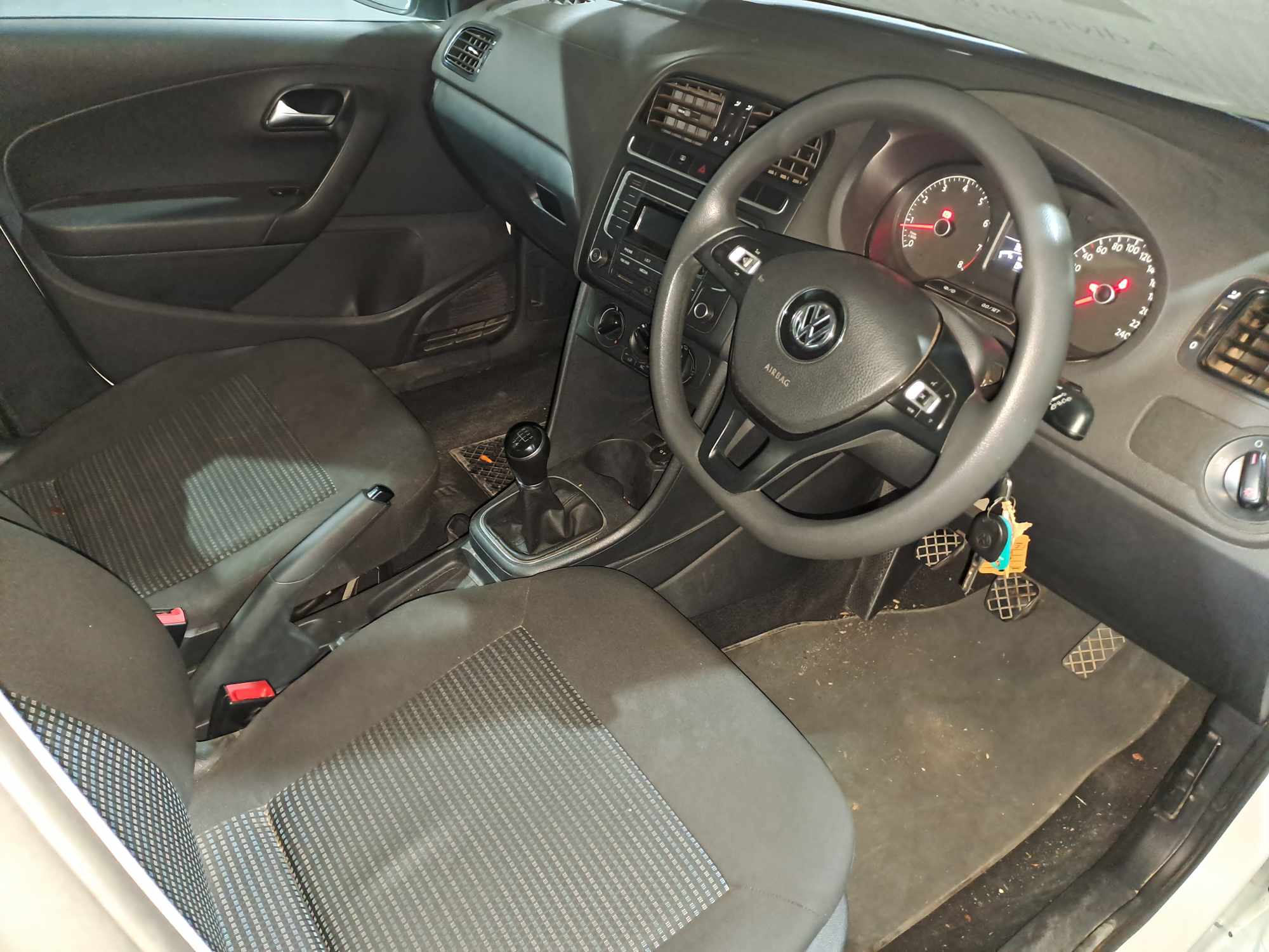 2018 VOLKSWAGEN POLO VIVO 1.4 COMFORTLINE (5DR) thumbnail 3