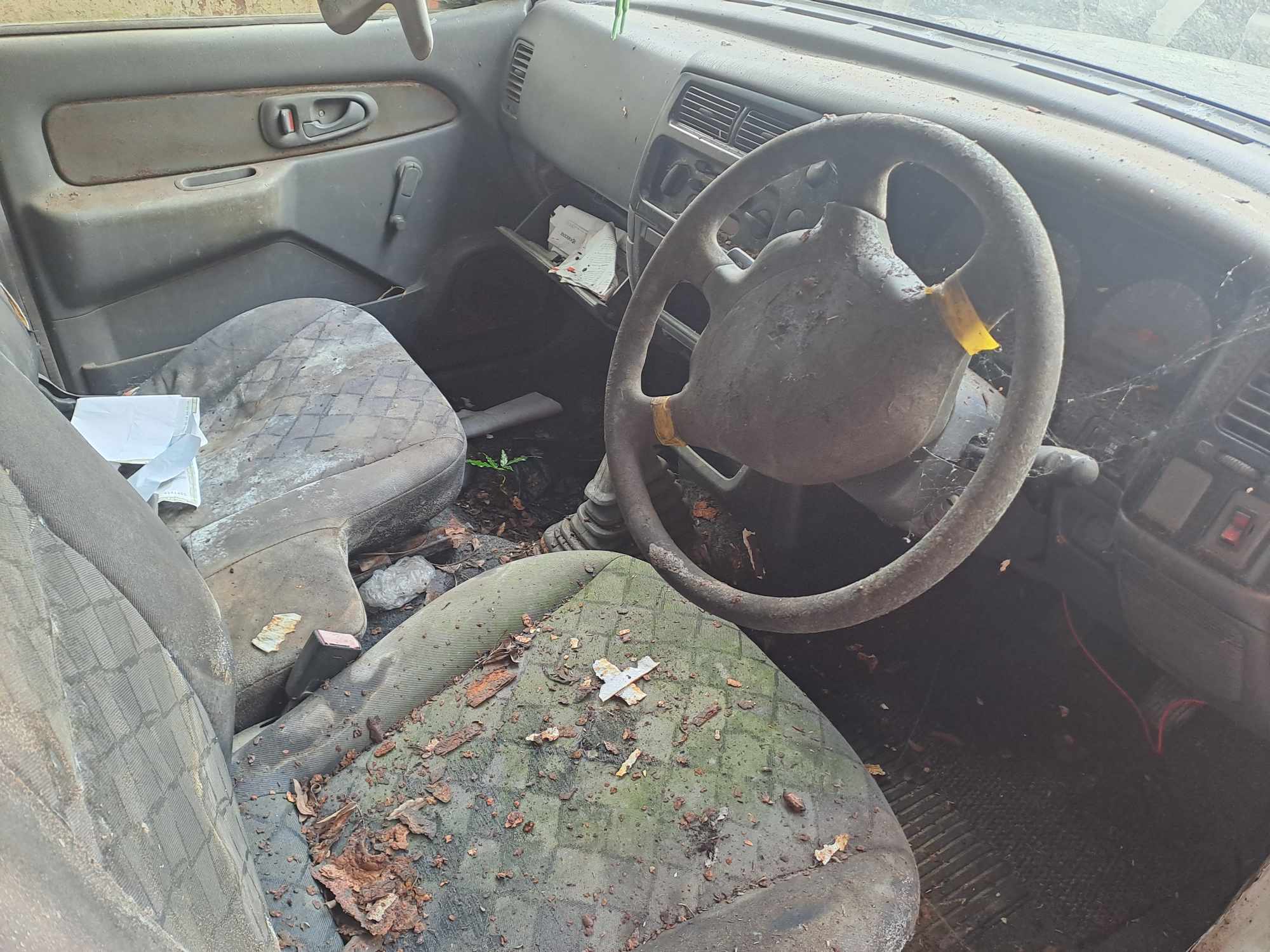 2003 MITSUBISHI COLT 2000 LWB P/U S/C thumbnail 2