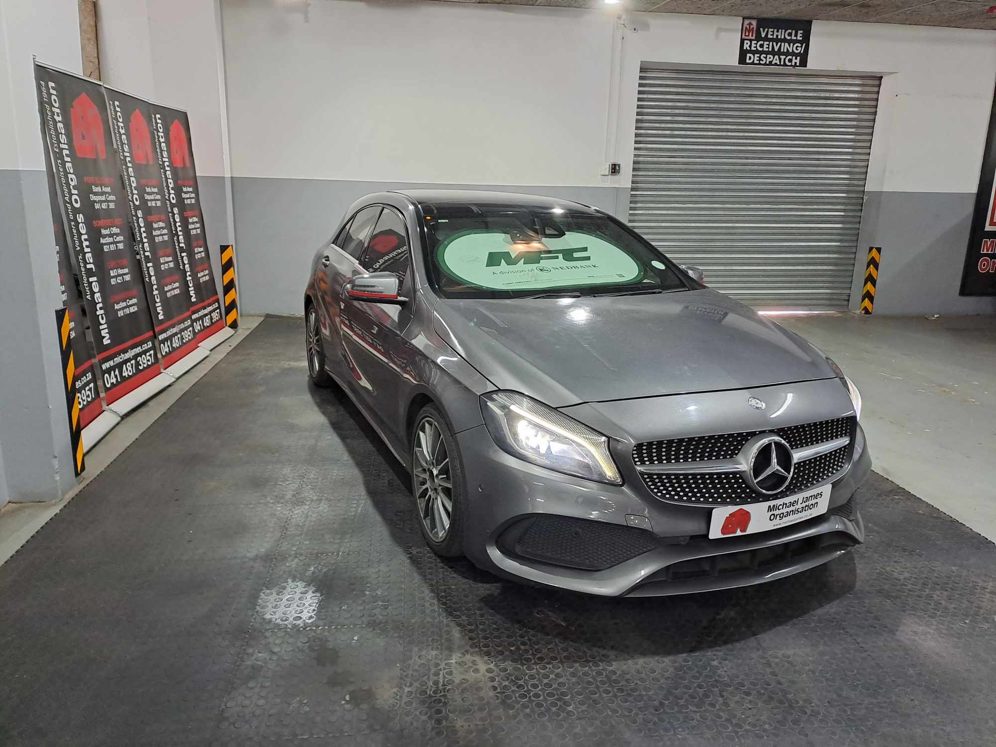 2016 MERCEDES-BENZ A 200 AMG A/T thumbnail 5