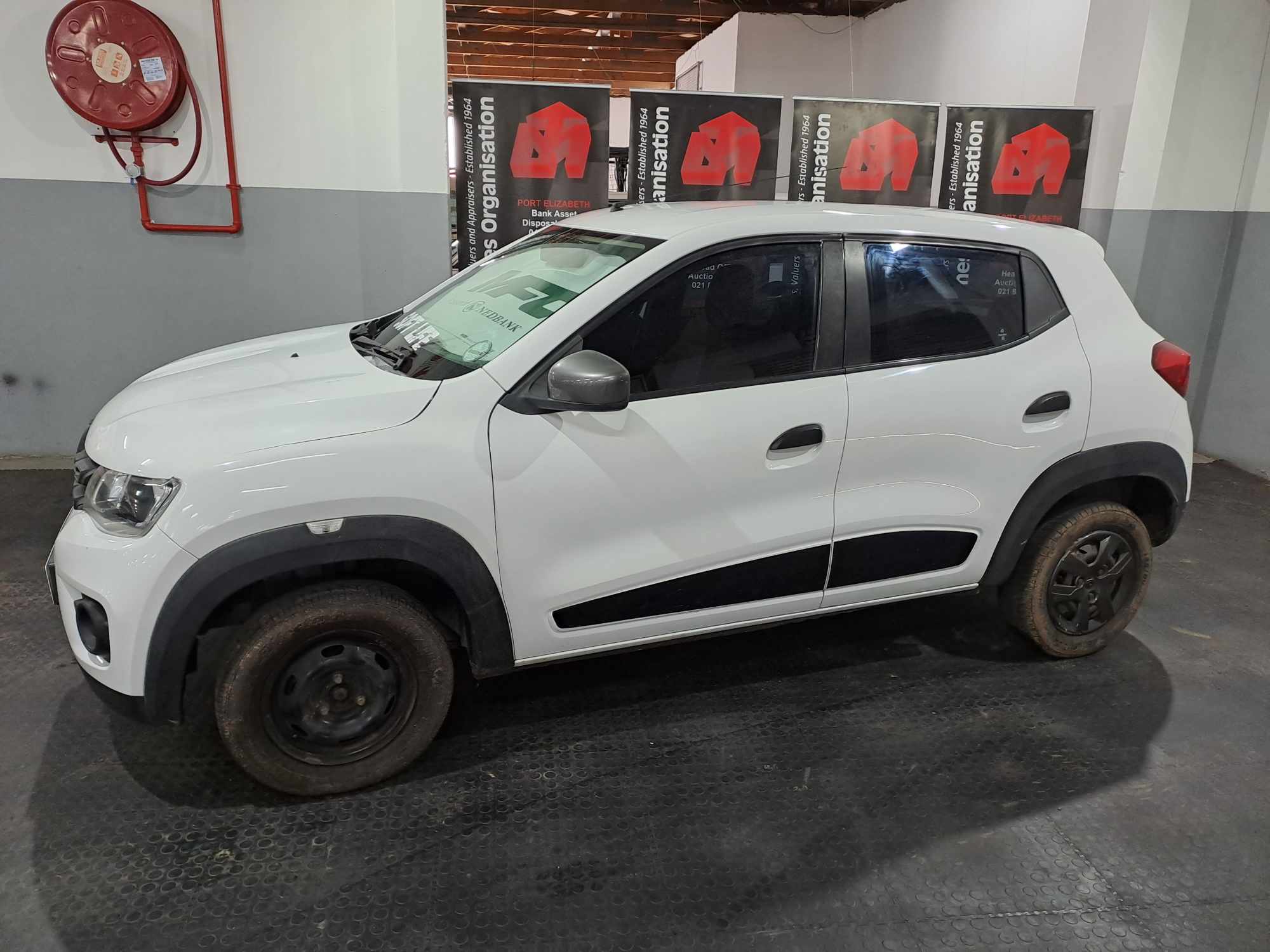 2017 RENAULT KWID 1.0 DYNAMIQUE 5DR thumbnail 6