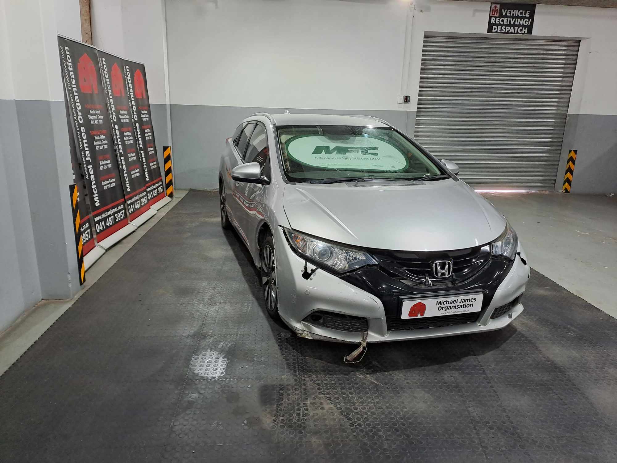 2016 HONDA CIVIC TOURER 1.8 EXECUTIVE thumbnail 4