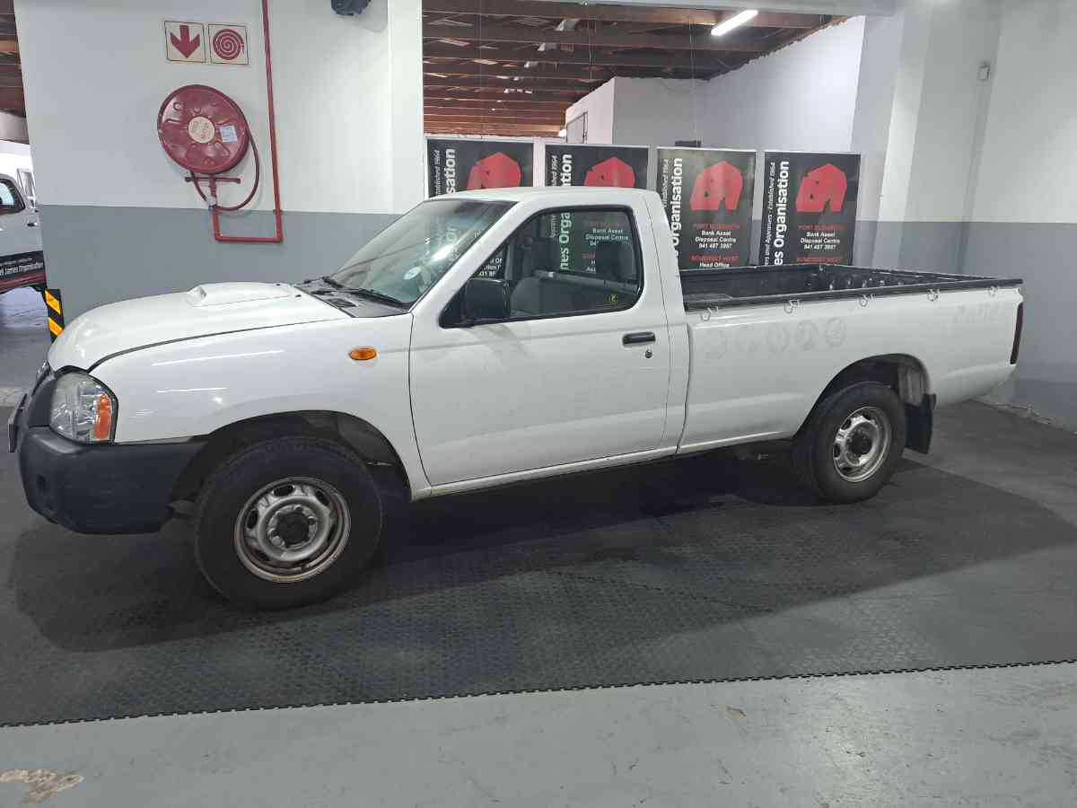 2019 NISSAN HARDBODY NP300 2.5 TDI LWB P/U S/C