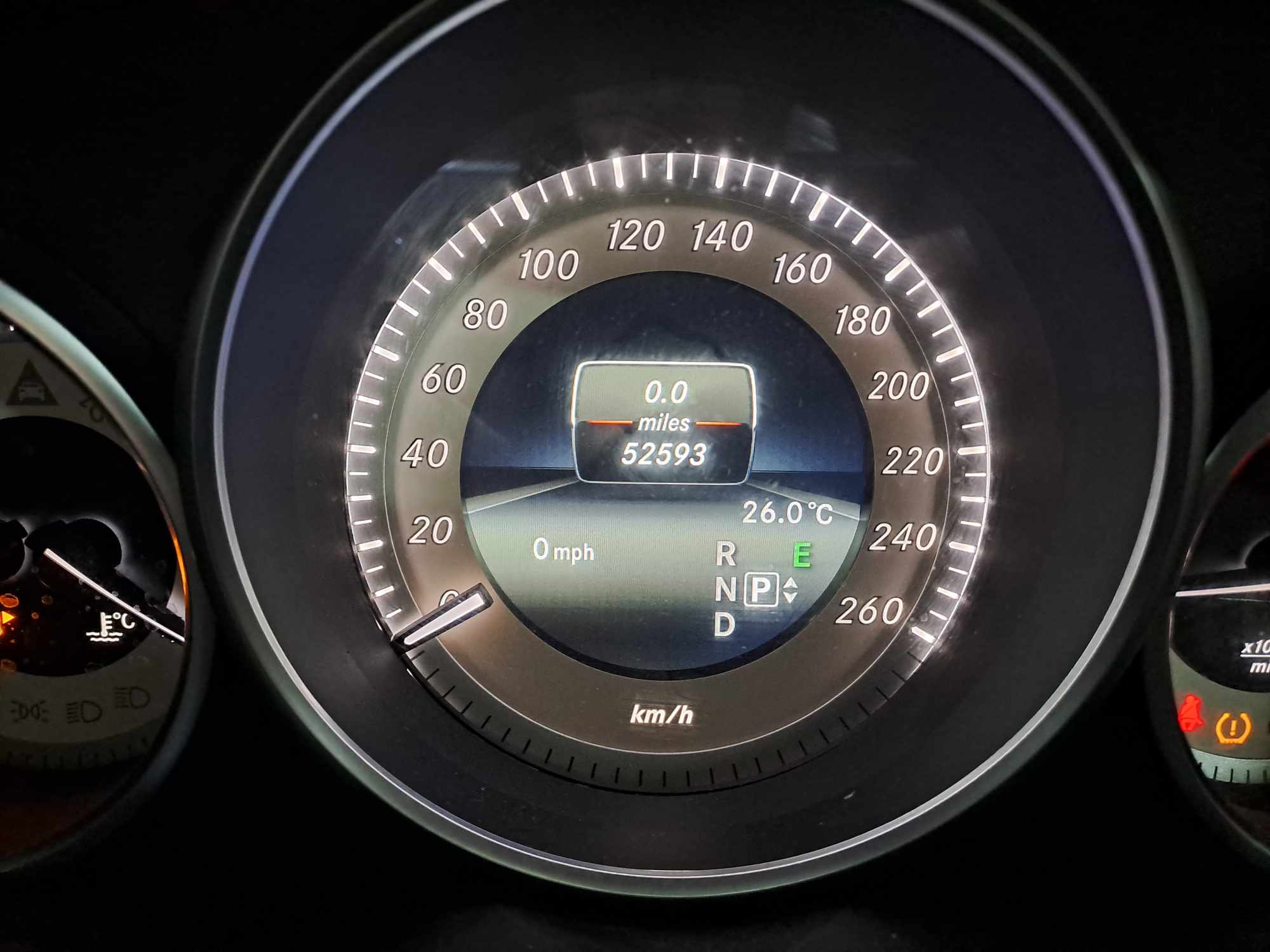 2014 MERCEDES-BENZ  E 250 CDI AVANTGARDE thumbnail 2