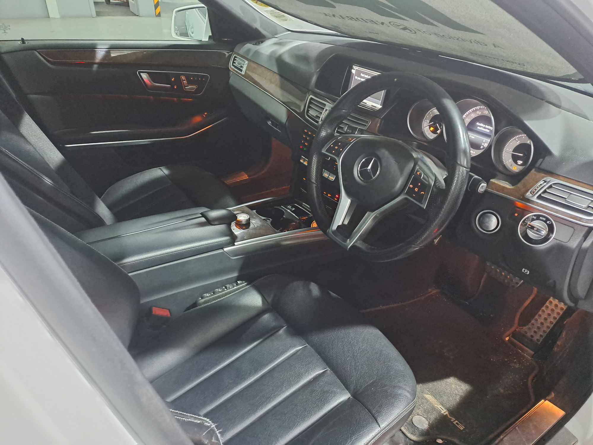 2014 MERCEDES-BENZ  E 250 CDI AVANTGARDE thumbnail 4