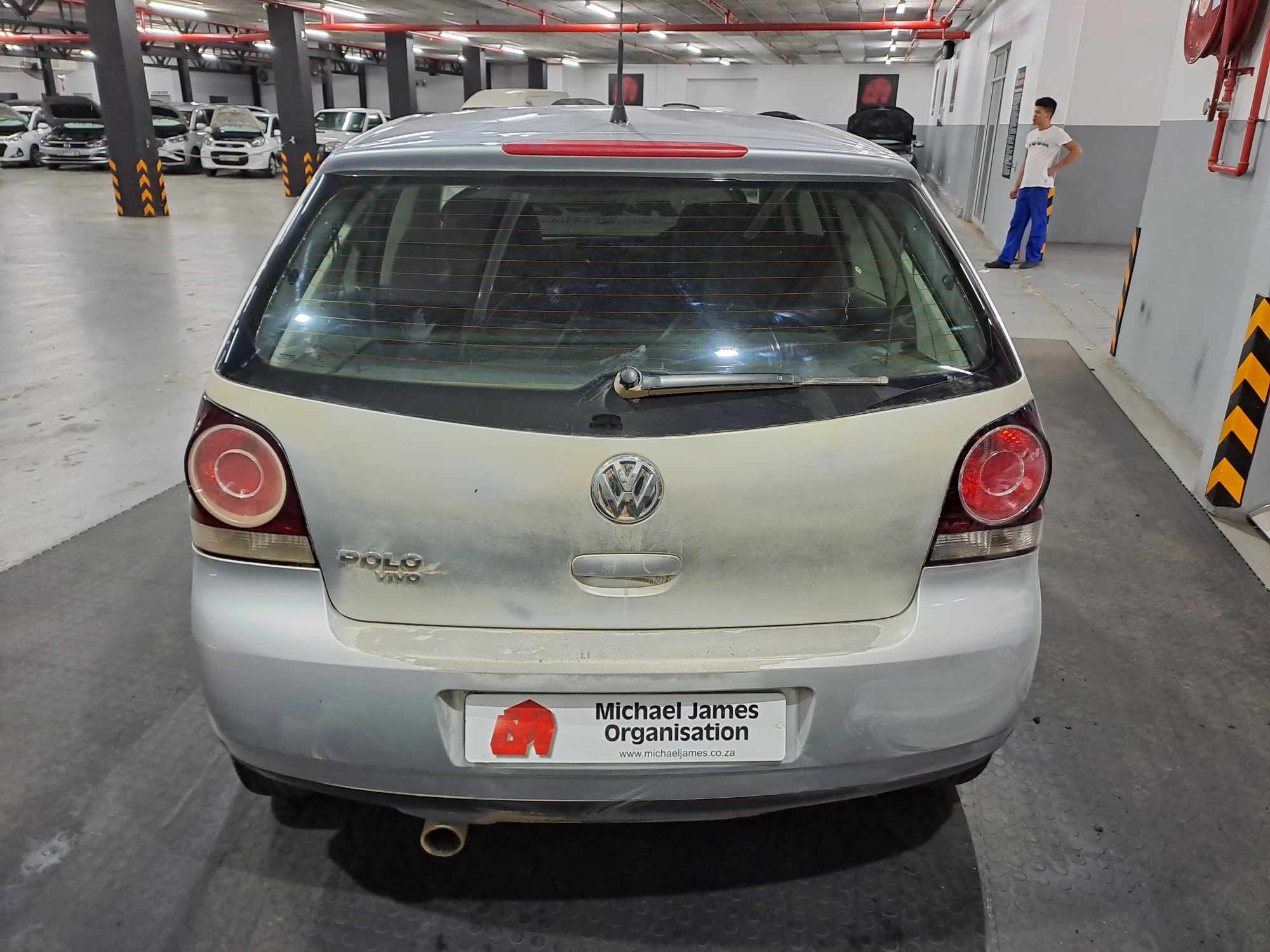 2014 VOLKSWAGEN POLO VIVO 1.4 5Dr thumbnail 5