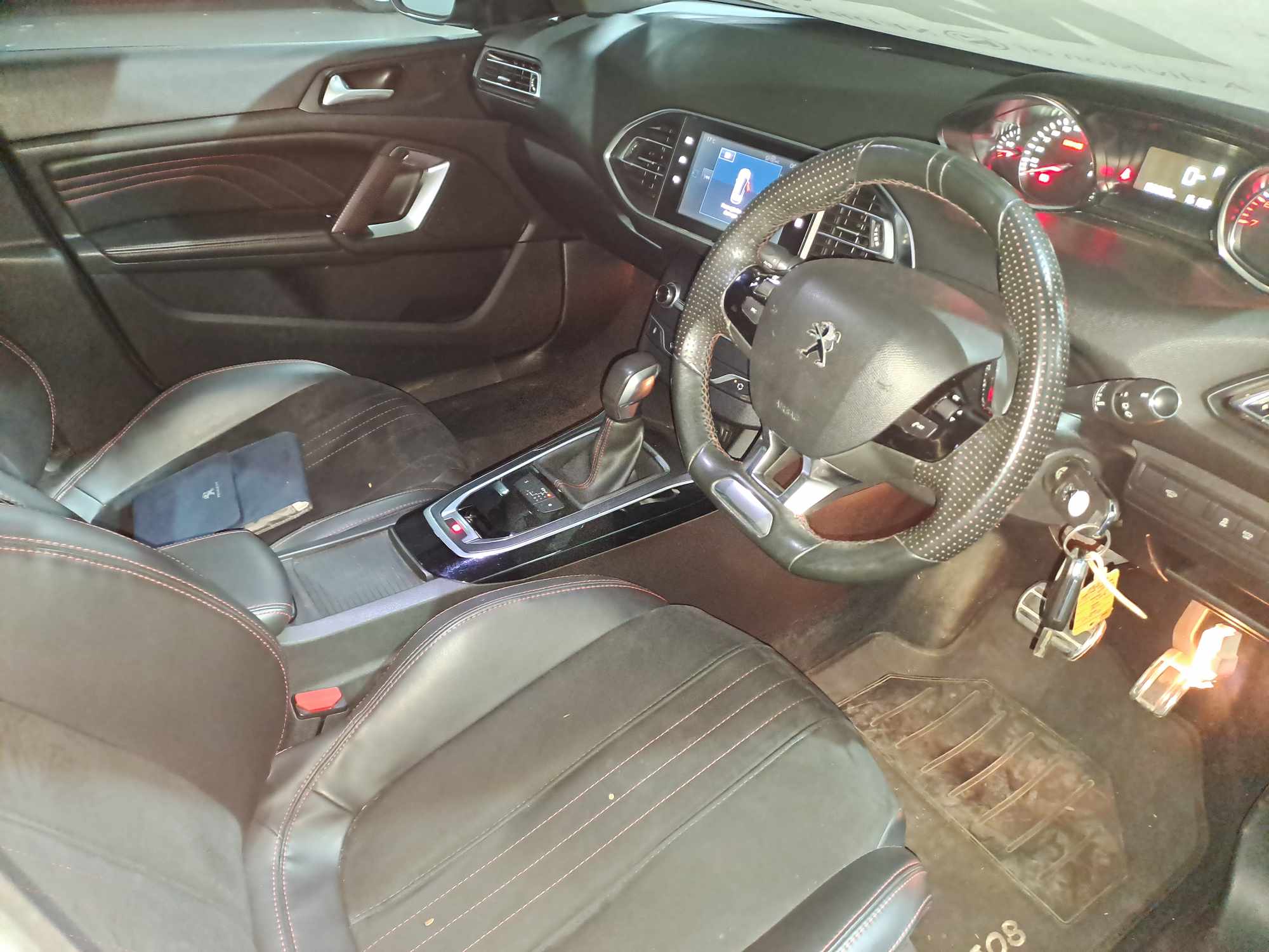 2016 PEUGEOT 308 1.2T PURETECH GT LINE A/T thumbnail 4