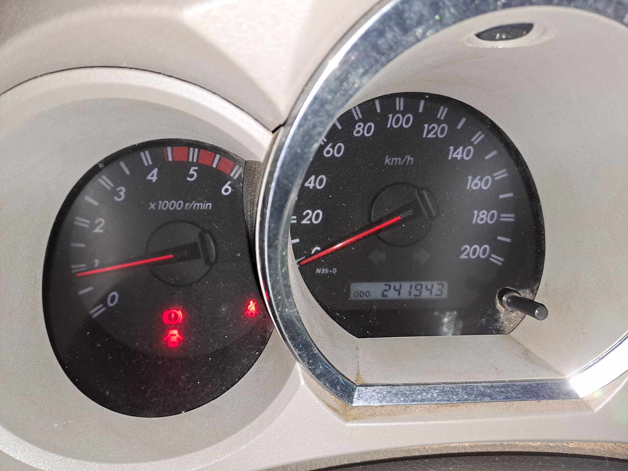 2010 TOYOTA FORTUNER 3.0D-4D R/B A/T thumbnail 2