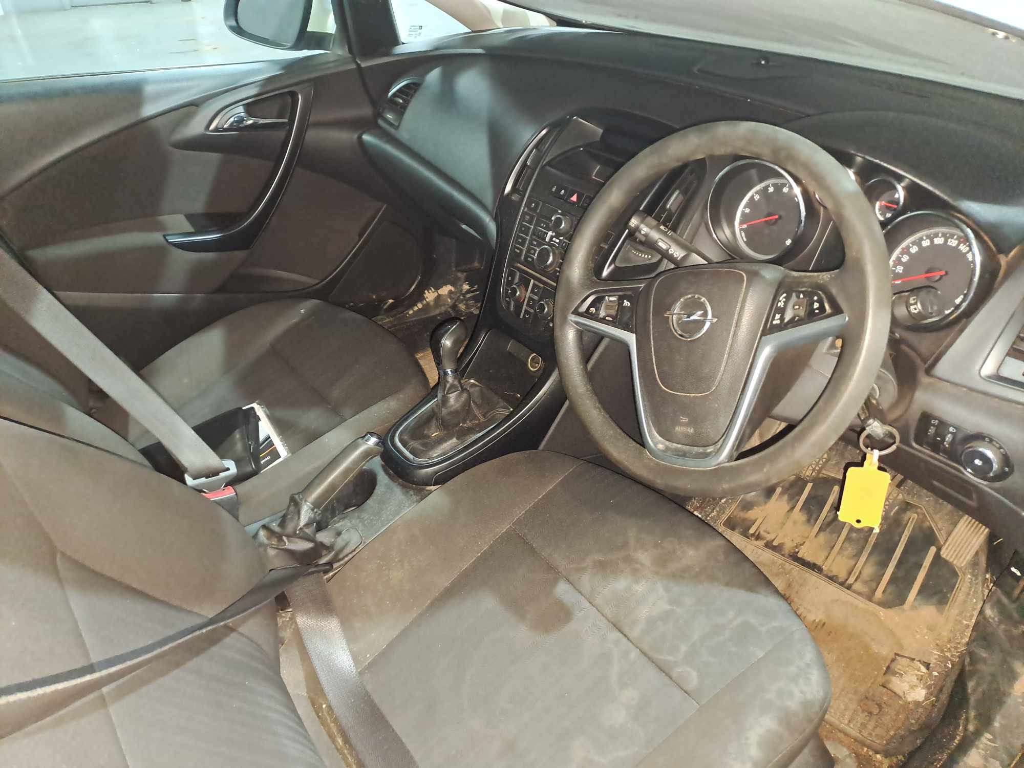 2012 OPEL ASTRA 1.6 ESSENTIA 5Dr thumbnail 4