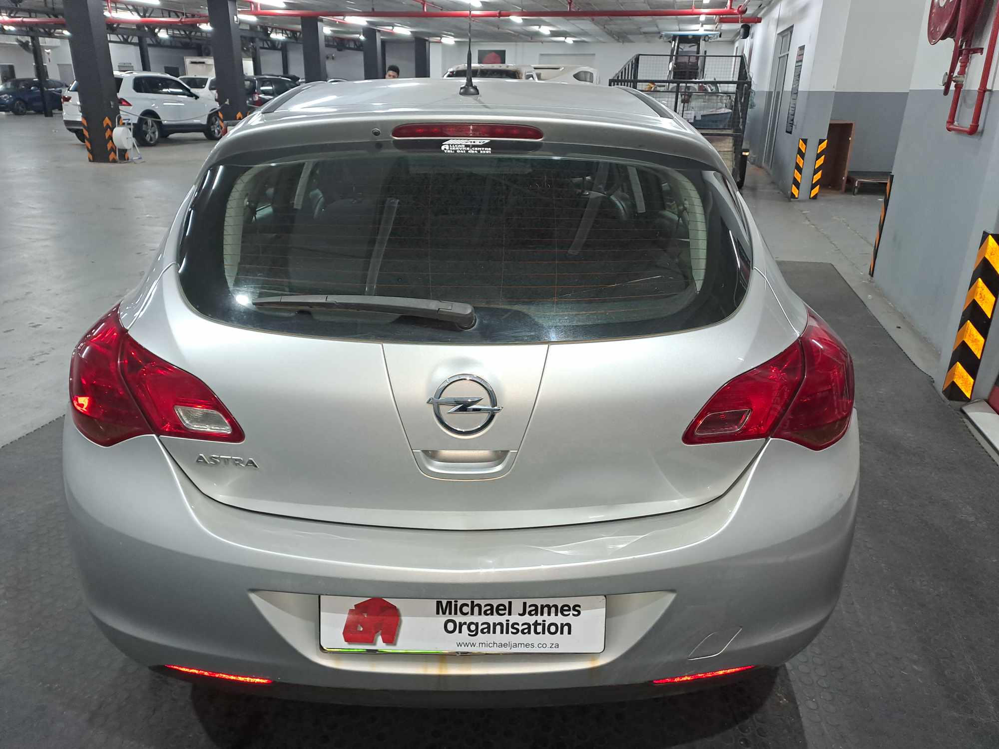 2012 OPEL ASTRA 1.6 ESSENTIA 5Dr thumbnail 6