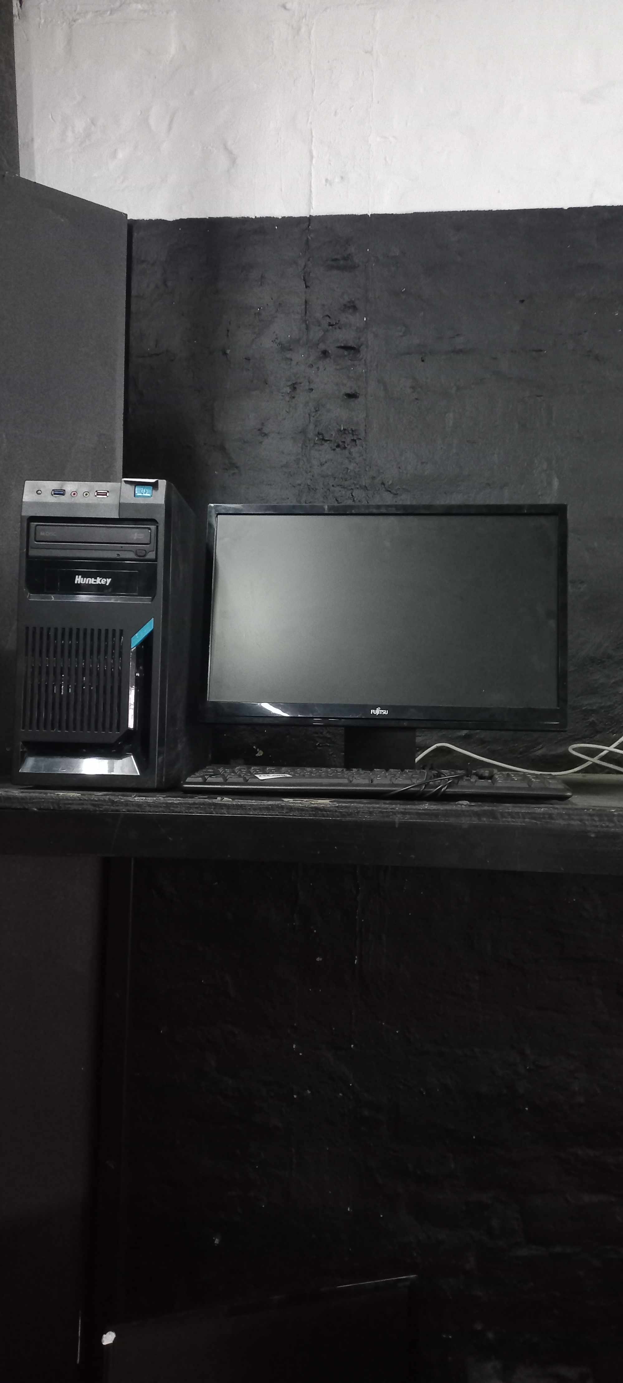 Furniture, Washing Machines, Clothing, Office Furnure, Computers thumbnail 19