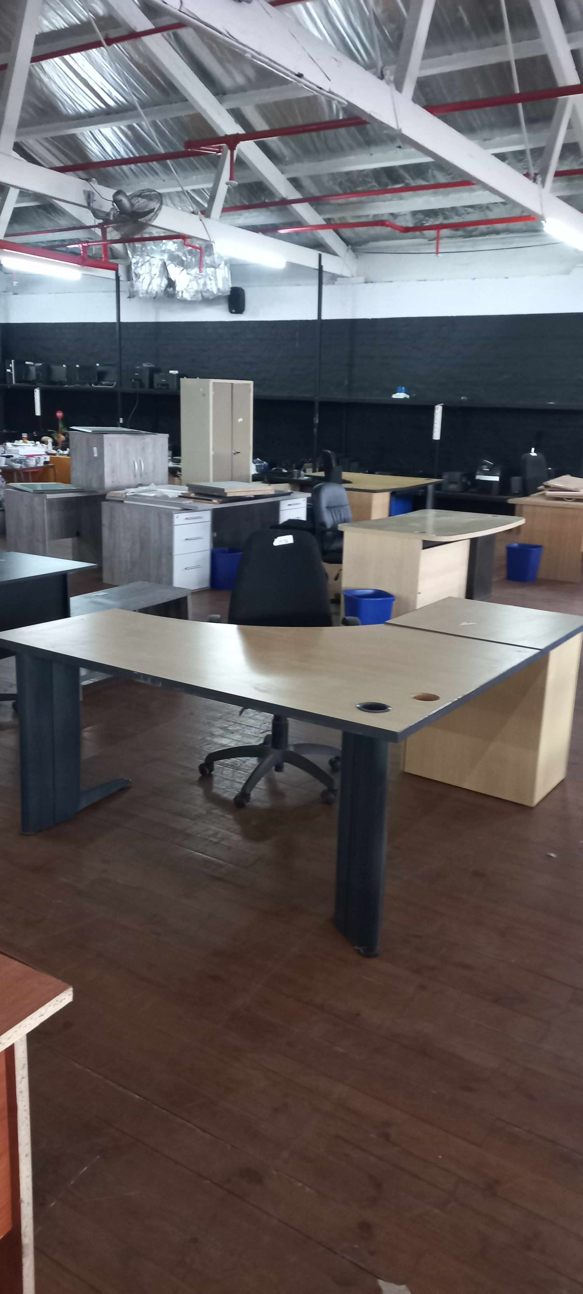 Furniture, Washing Machines, Clothing, Office Furnure, Computers thumbnail 16