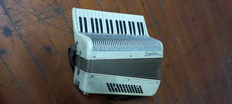 Furniture, Tools, Household Items, Office Equipment ect thumbnail 32