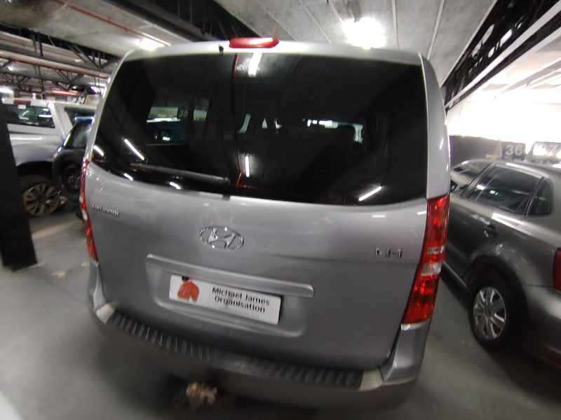 2016 HYUNDAI H-1 2.5 CRDI A/T/ 2.5 ELITE A/T thumbnail 4