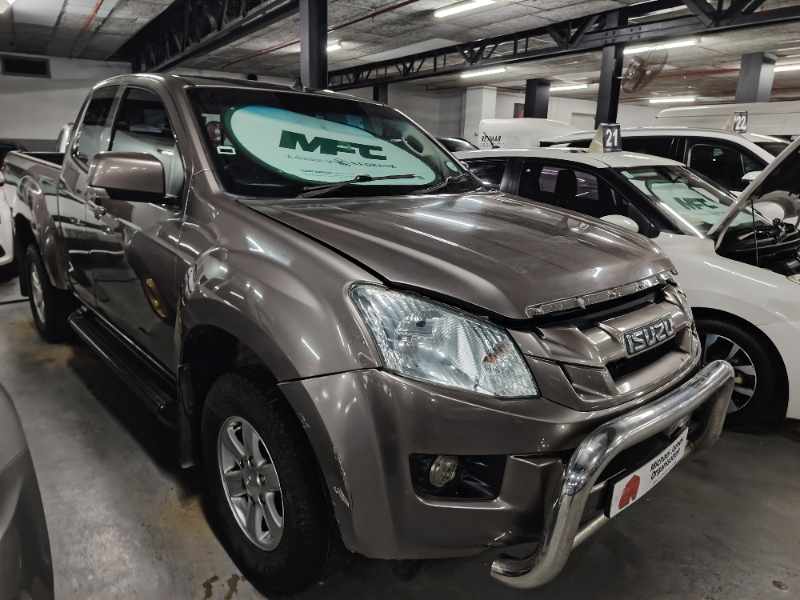 2014 ISUZU KB 250 D-TEQ LE P/U E/CAB thumbnail 6