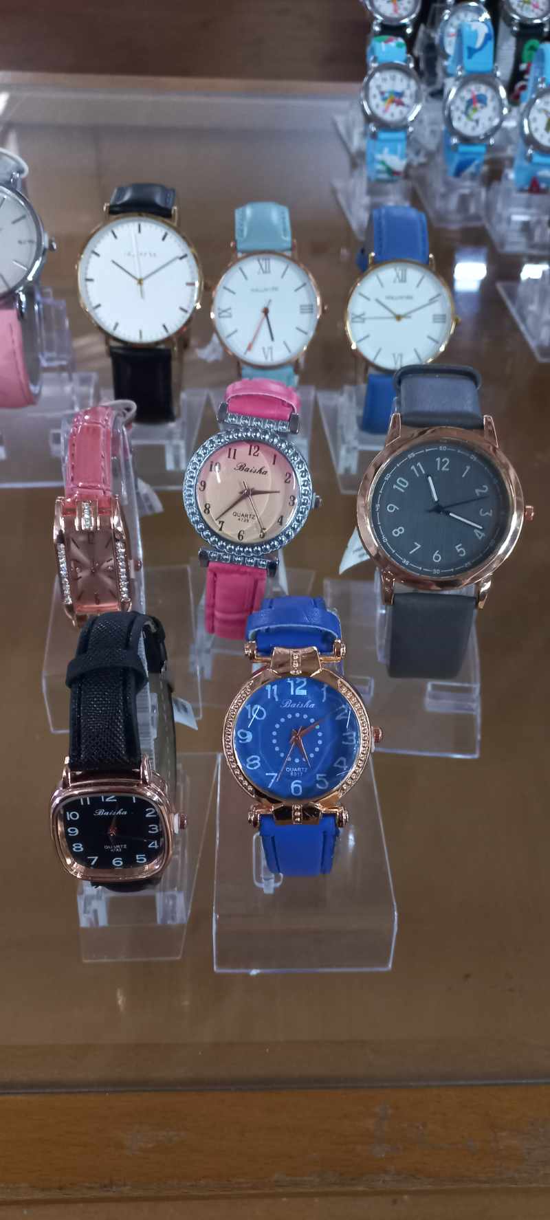 Quantity Jewellery and Watches thumbnail 2