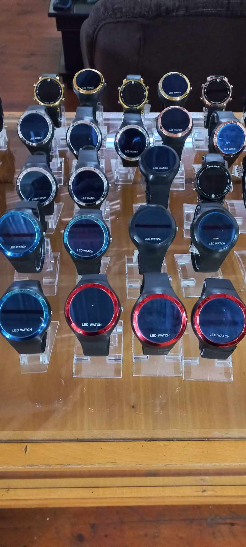 Quantity Jewellery and Watches thumbnail 5
